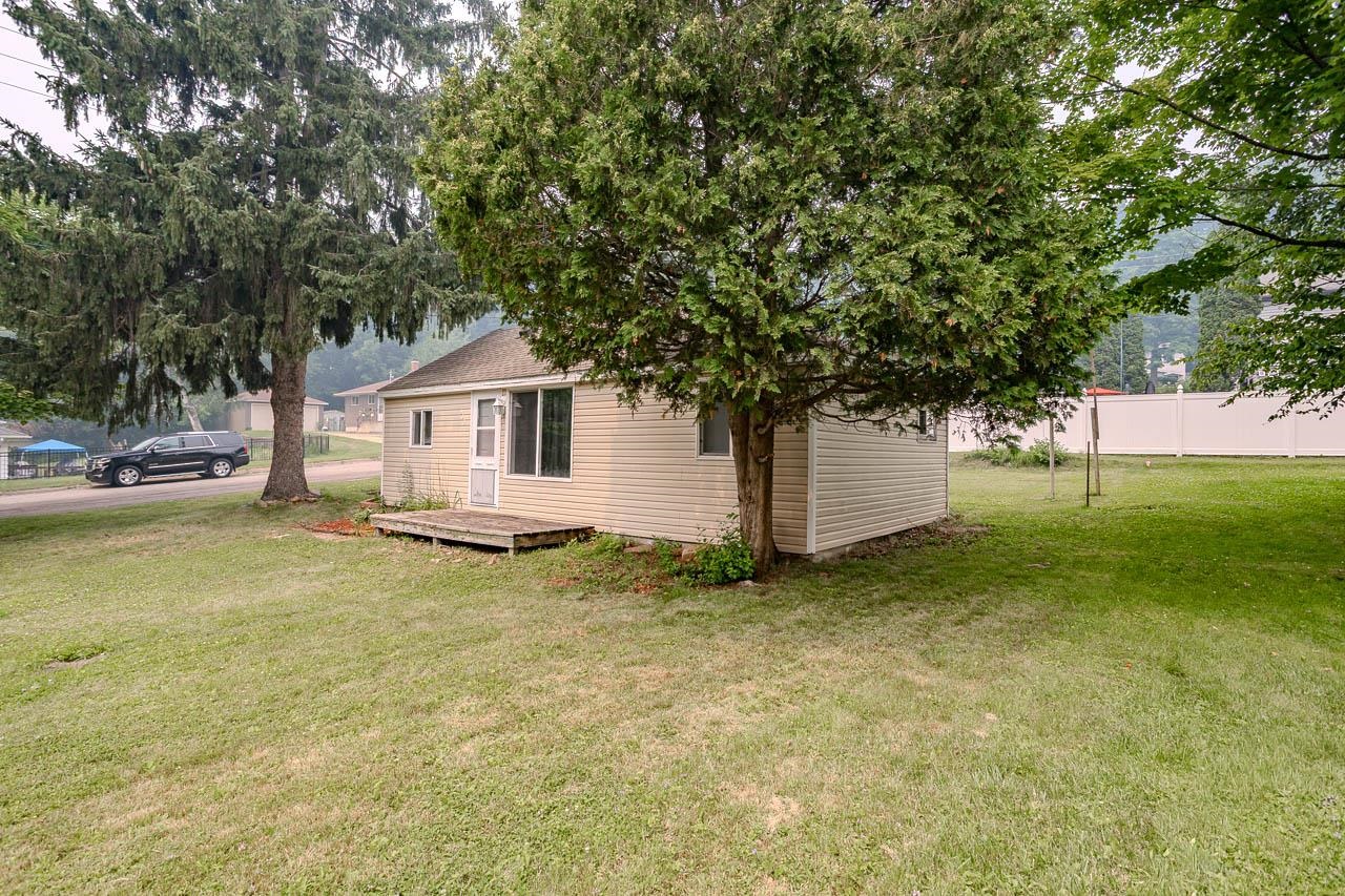 902 BROWN STREET, Wausau, Wisconsin 54403, 2 Bedrooms Bedrooms, ,1 BathroomBathrooms,Residential,For Sale,902 BROWN STREET,22603347