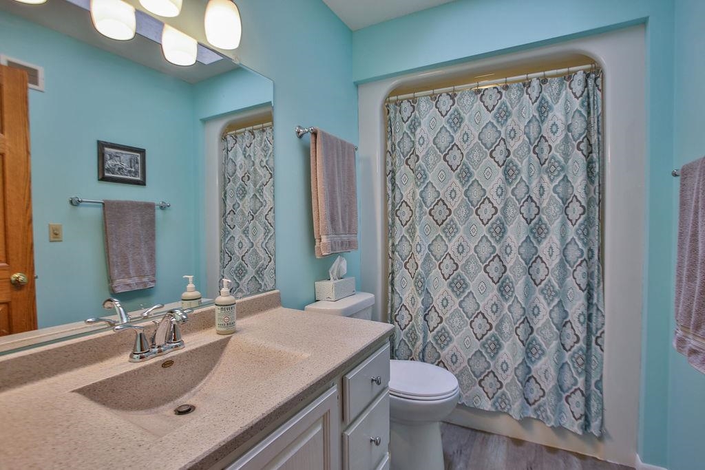 4508 HILLTOP ROAD, Wausau, Wisconsin 54403, 4 Bedrooms Bedrooms, ,3 BathroomsBathrooms,Residential,For Sale,4508 HILLTOP ROAD,22603354