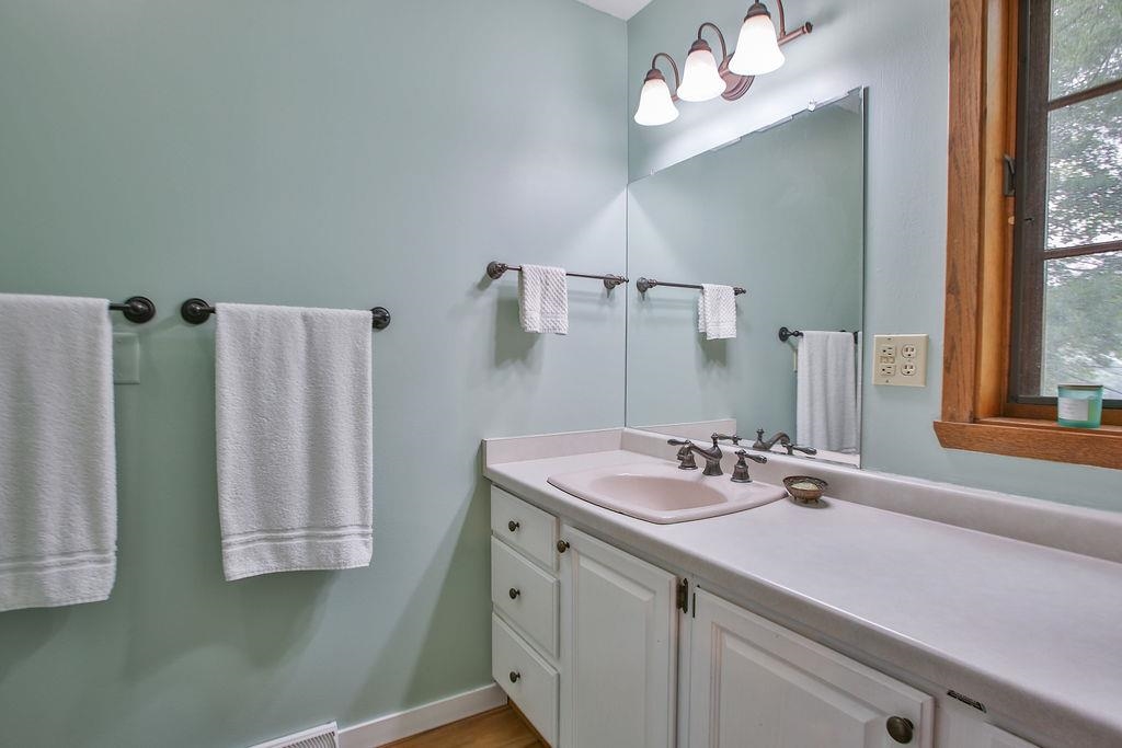 4508 HILLTOP ROAD, Wausau, Wisconsin 54403, 4 Bedrooms Bedrooms, ,3 BathroomsBathrooms,Residential,For Sale,4508 HILLTOP ROAD,22603354