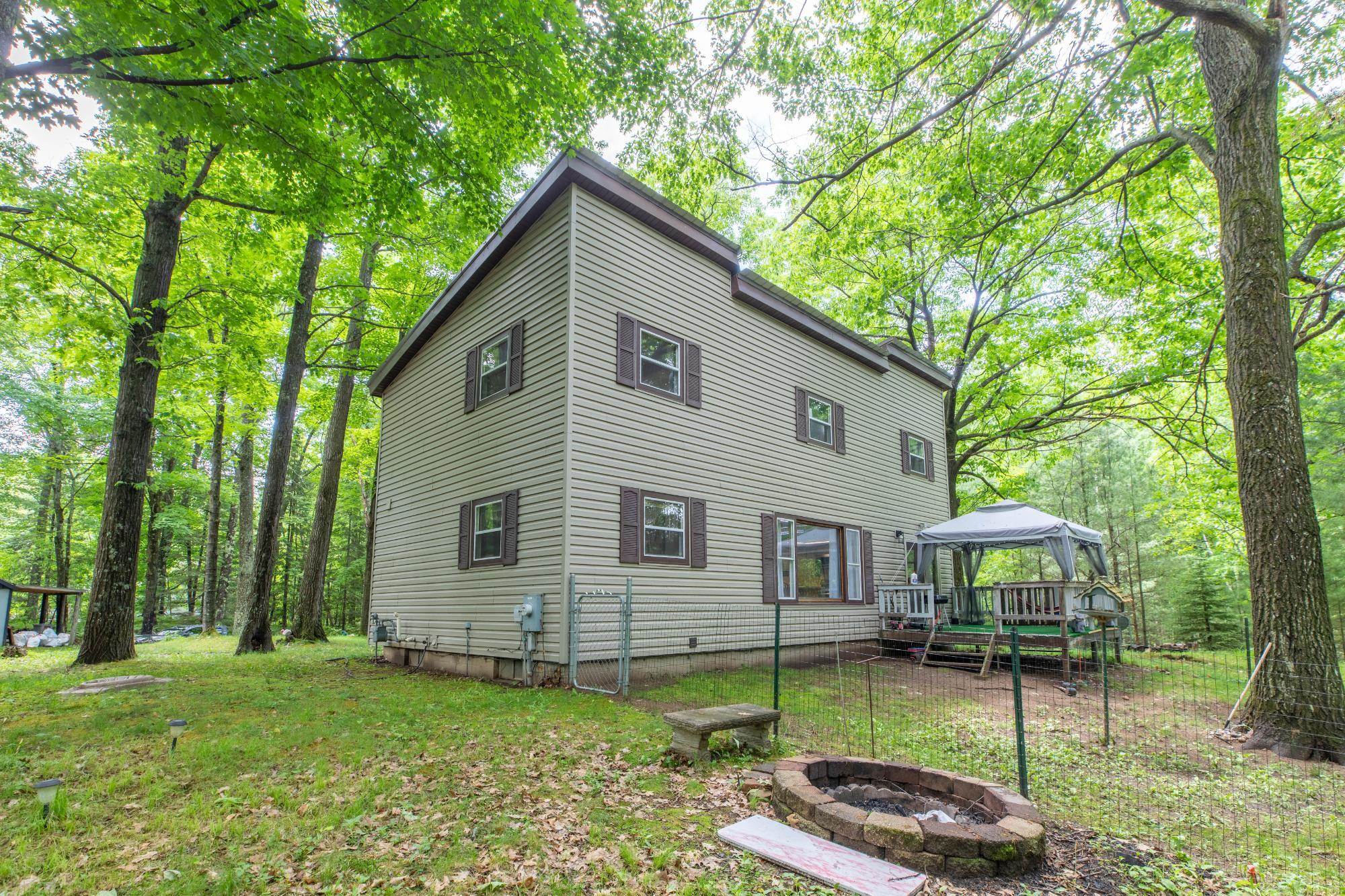 7236 WOODCREST CIRCLE, Rhinelander, Wisconsin 54501, 4 Bedrooms Bedrooms, ,2 BathroomsBathrooms,Residential,For Sale,7236 WOODCREST CIRCLE,22603356
