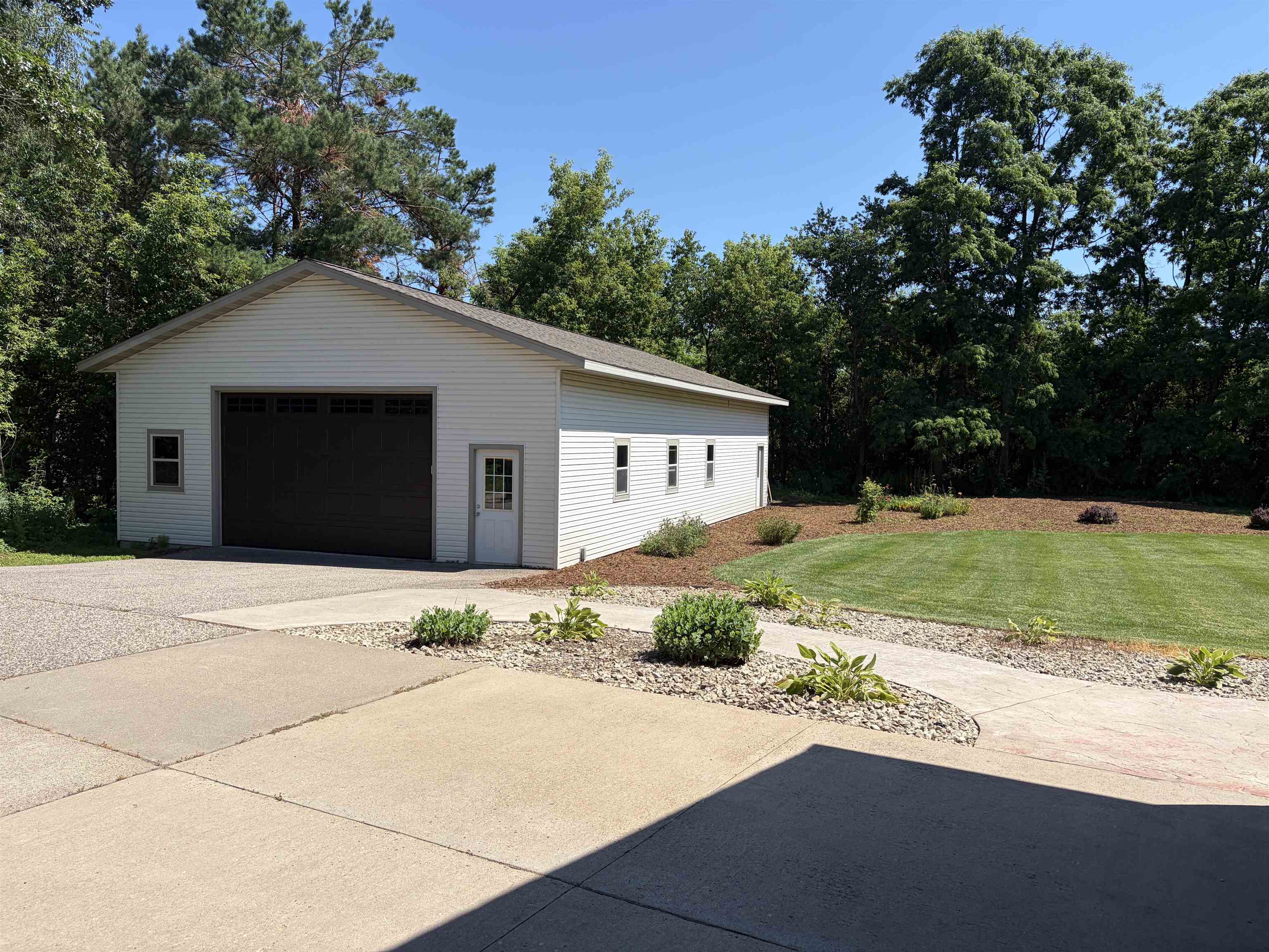 9605 SUMAC CIRCLE, Amherst, Wisconsin 54406, 4 Bedrooms Bedrooms, ,2 BathroomsBathrooms,Residential,For Sale,9605 SUMAC CIRCLE,22603357