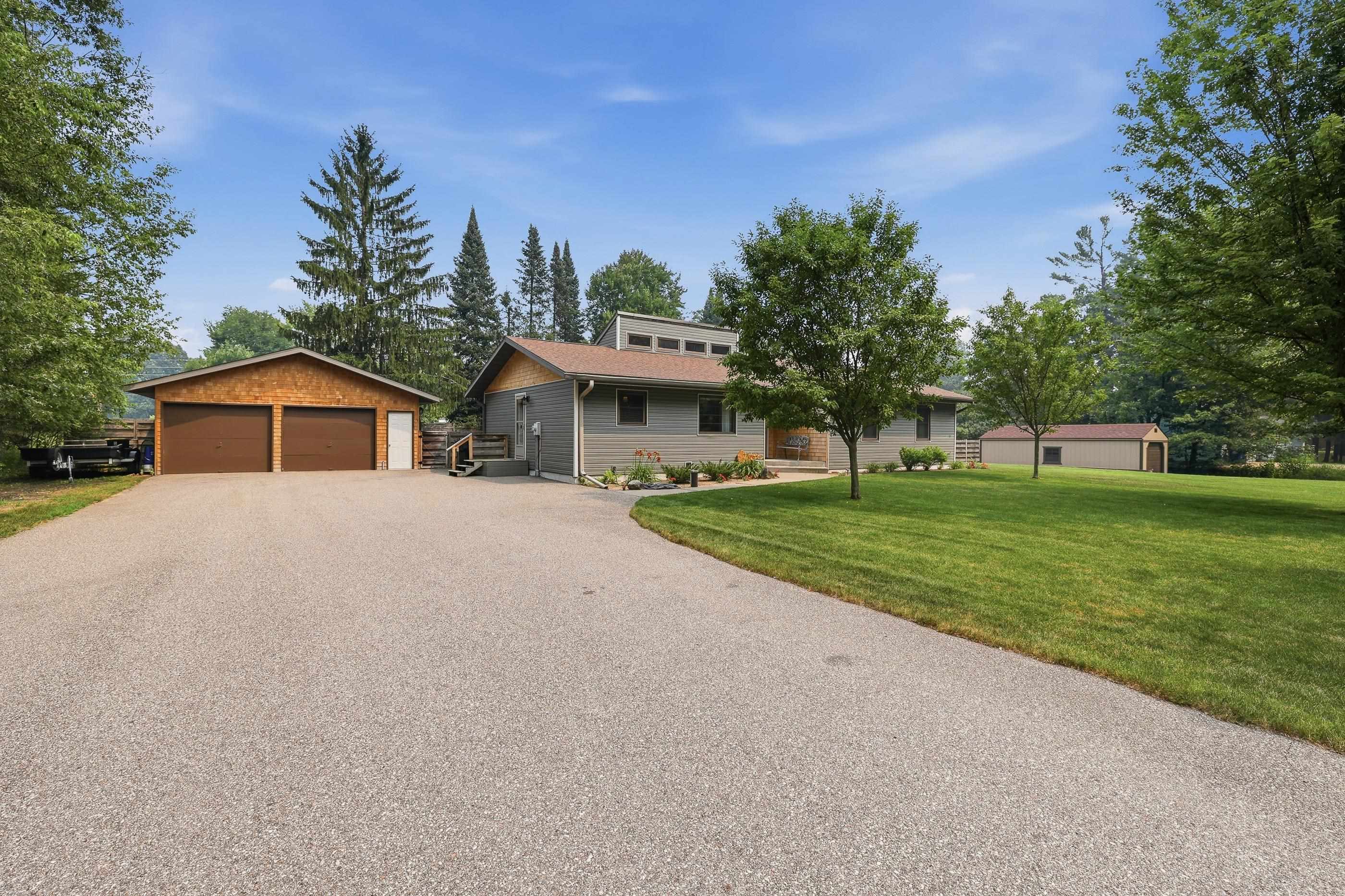 601 LEONARD STREET, Stevens Point, Wisconsin 54482, 3 Bedrooms Bedrooms, ,2 BathroomsBathrooms,Residential,For Sale,601 LEONARD STREET,22603358