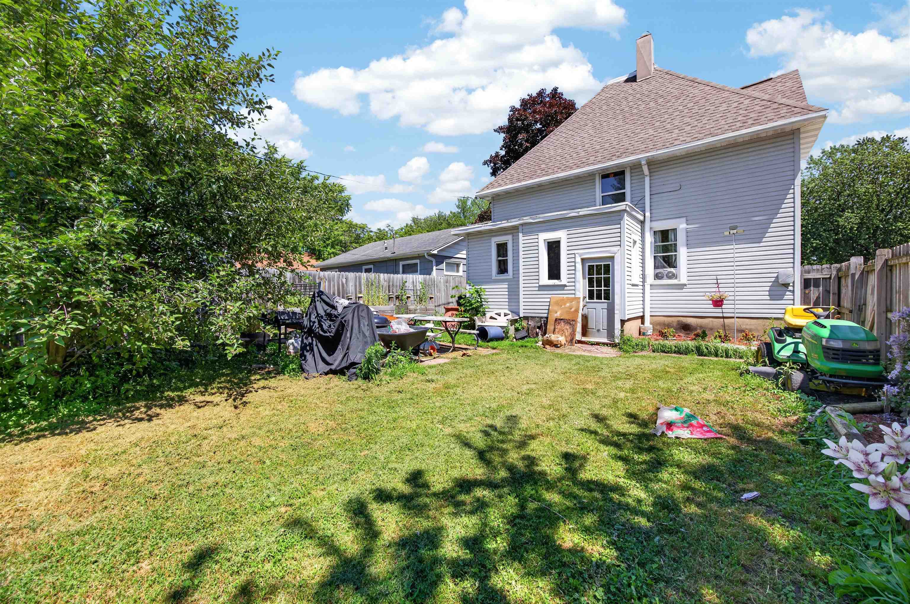 531 N 8TH AVENUE, Wisconsin Rapids, Wisconsin 54495, 3 Bedrooms Bedrooms, ,1 BathroomBathrooms,Residential,For Sale,531 N 8TH AVENUE,22603362