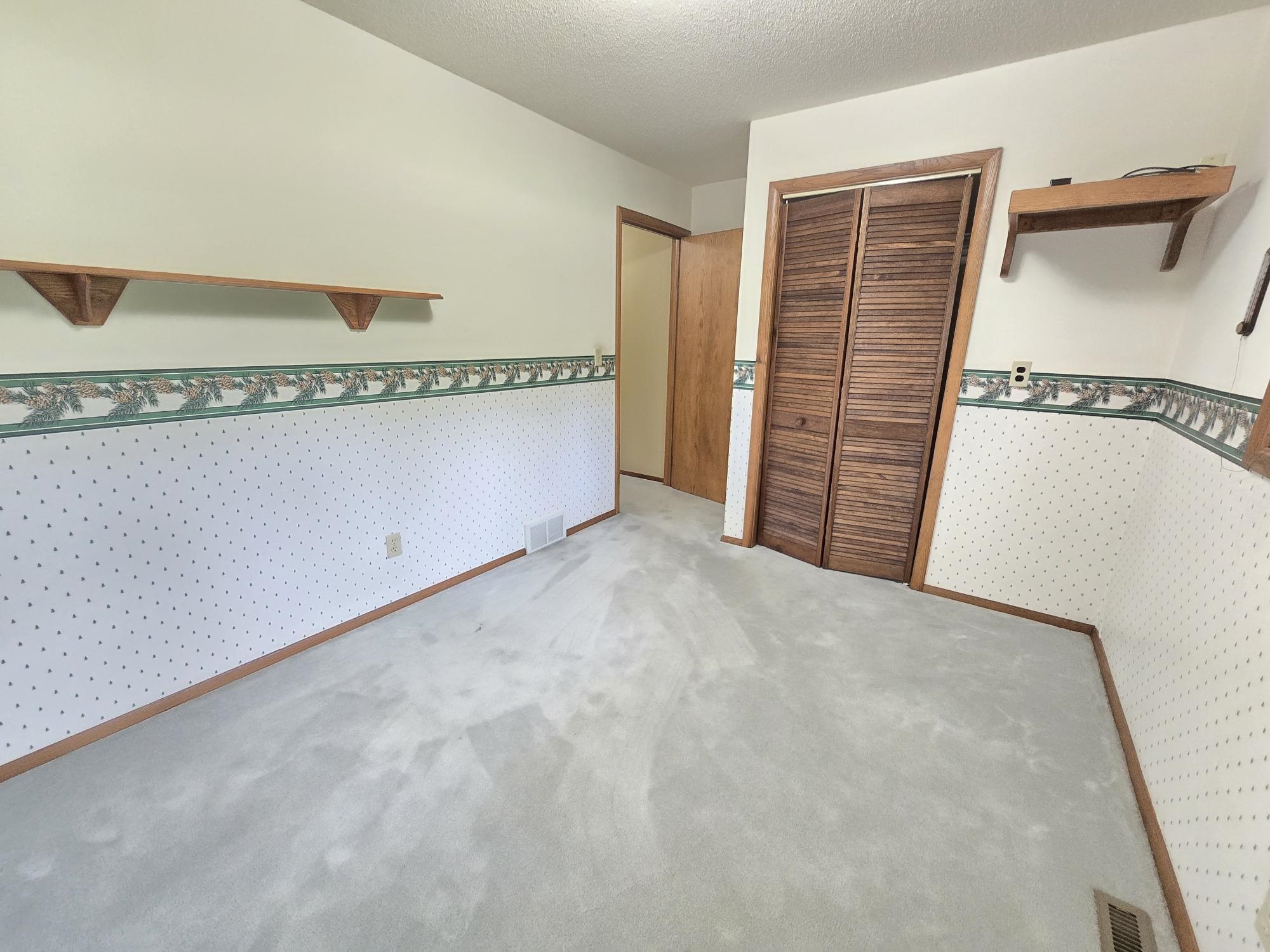 8040 WHITE PINE DRIVE, Wisconsin Rapids, Wisconsin 54494, 3 Bedrooms Bedrooms, ,3 BathroomsBathrooms,Residential,For Sale,8040 WHITE PINE DRIVE,22603366