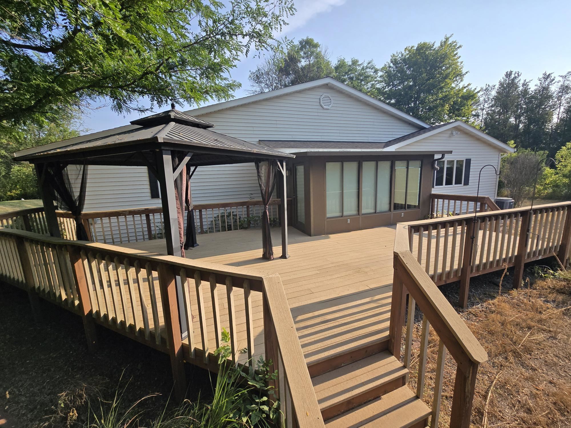 8040 WHITE PINE DRIVE, Wisconsin Rapids, Wisconsin 54494, 3 Bedrooms Bedrooms, ,3 BathroomsBathrooms,Residential,For Sale,8040 WHITE PINE DRIVE,22603366