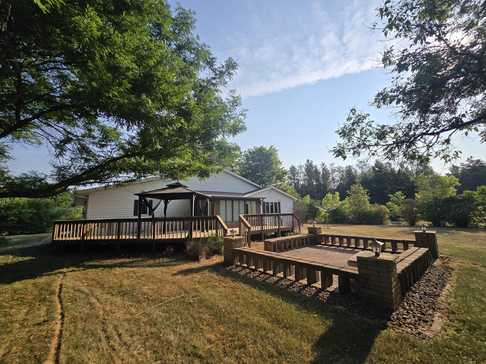 8040 WHITE PINE DRIVE, Wisconsin Rapids, Wisconsin 54494, 3 Bedrooms Bedrooms, ,3 BathroomsBathrooms,Residential,For Sale,8040 WHITE PINE DRIVE,22603366
