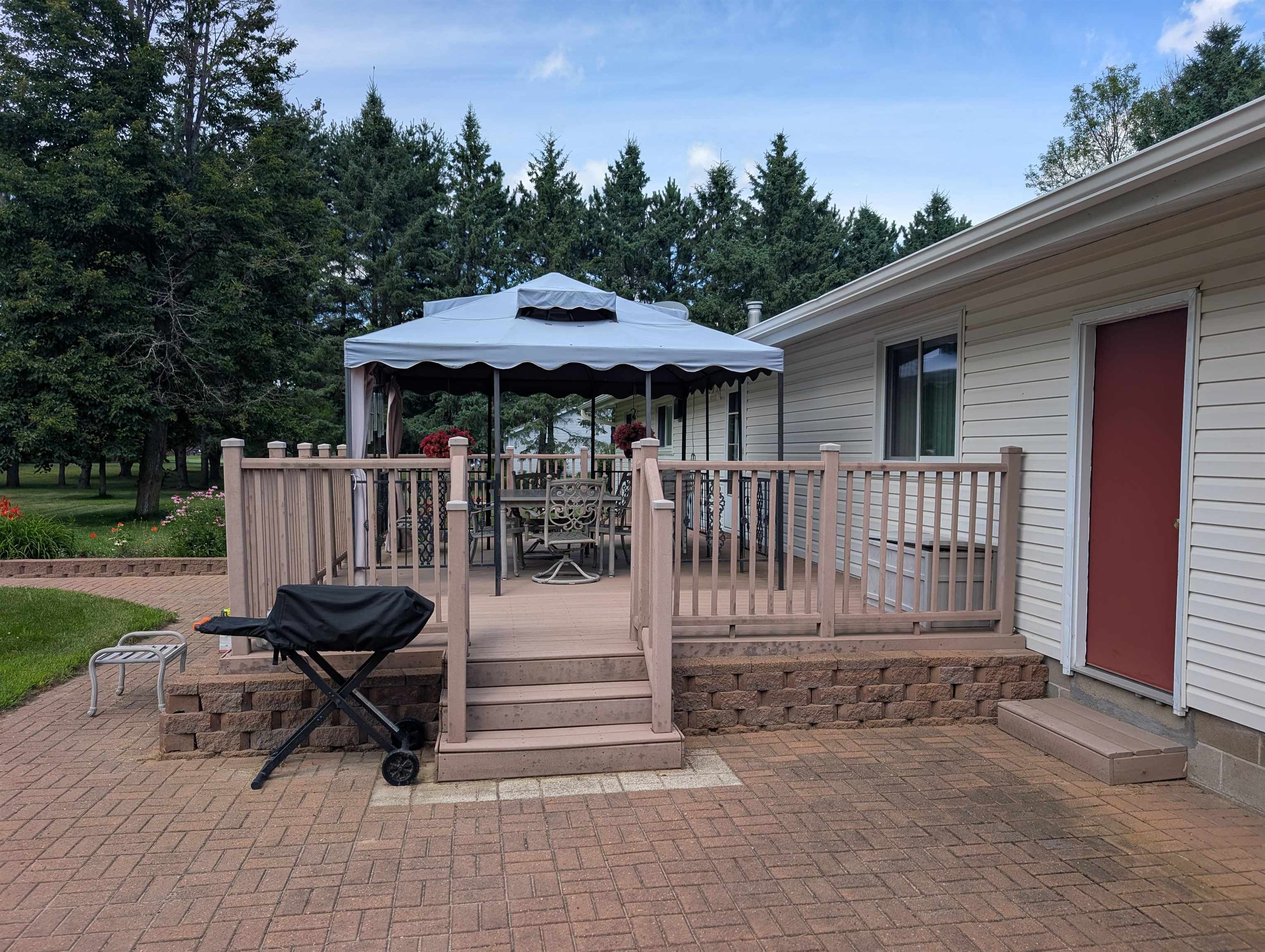 2235 BLUEJAY LANE, Kronenwetter, Wisconsin 54455, 3 Bedrooms Bedrooms, ,2 BathroomsBathrooms,Residential,For Sale,2235 BLUEJAY LANE,22603369