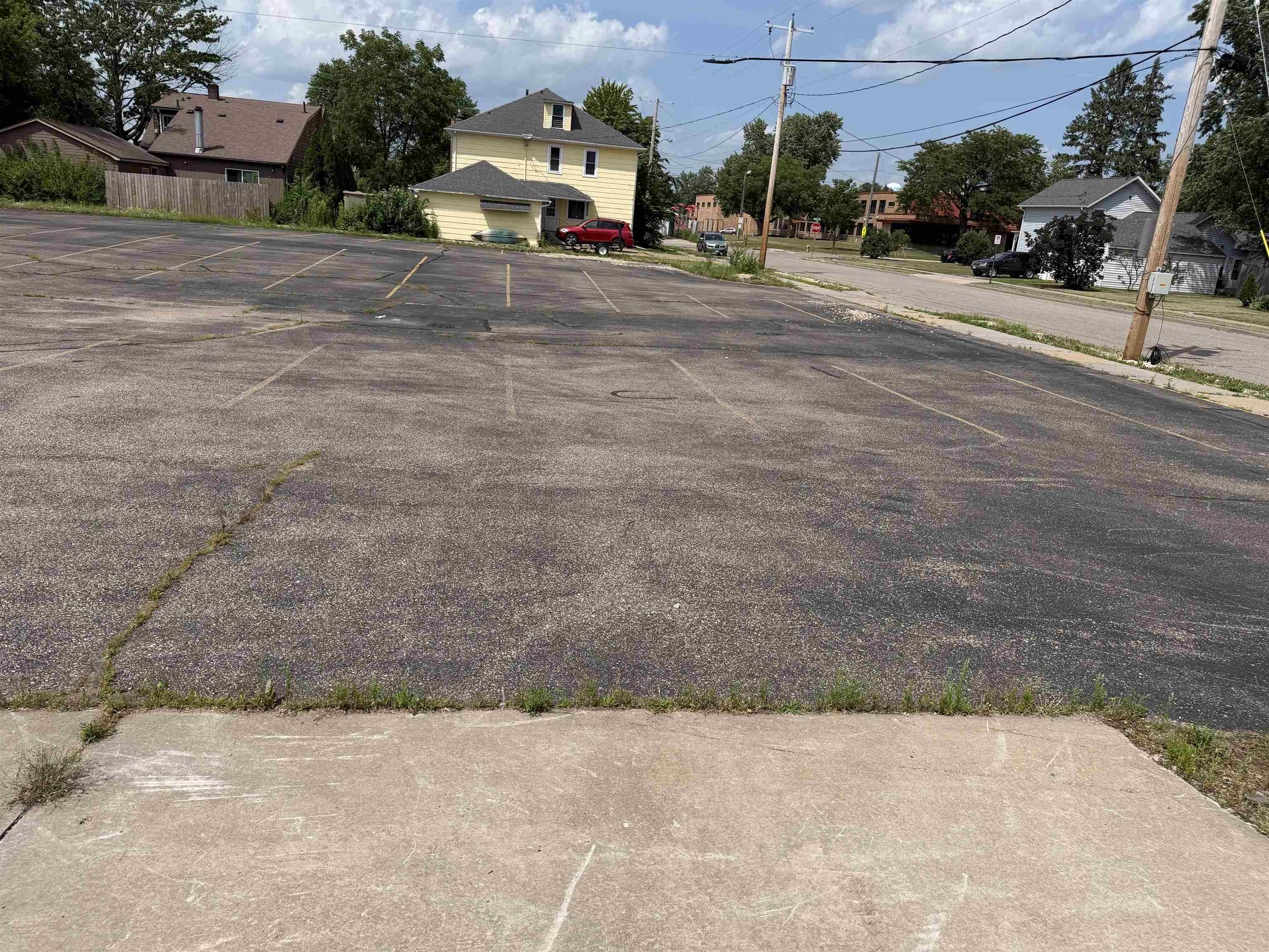 631 E GRAND AVENUE, Wisconsin Rapids, Wisconsin 54494, ,Land,For Sale,631 E GRAND AVENUE,22603370