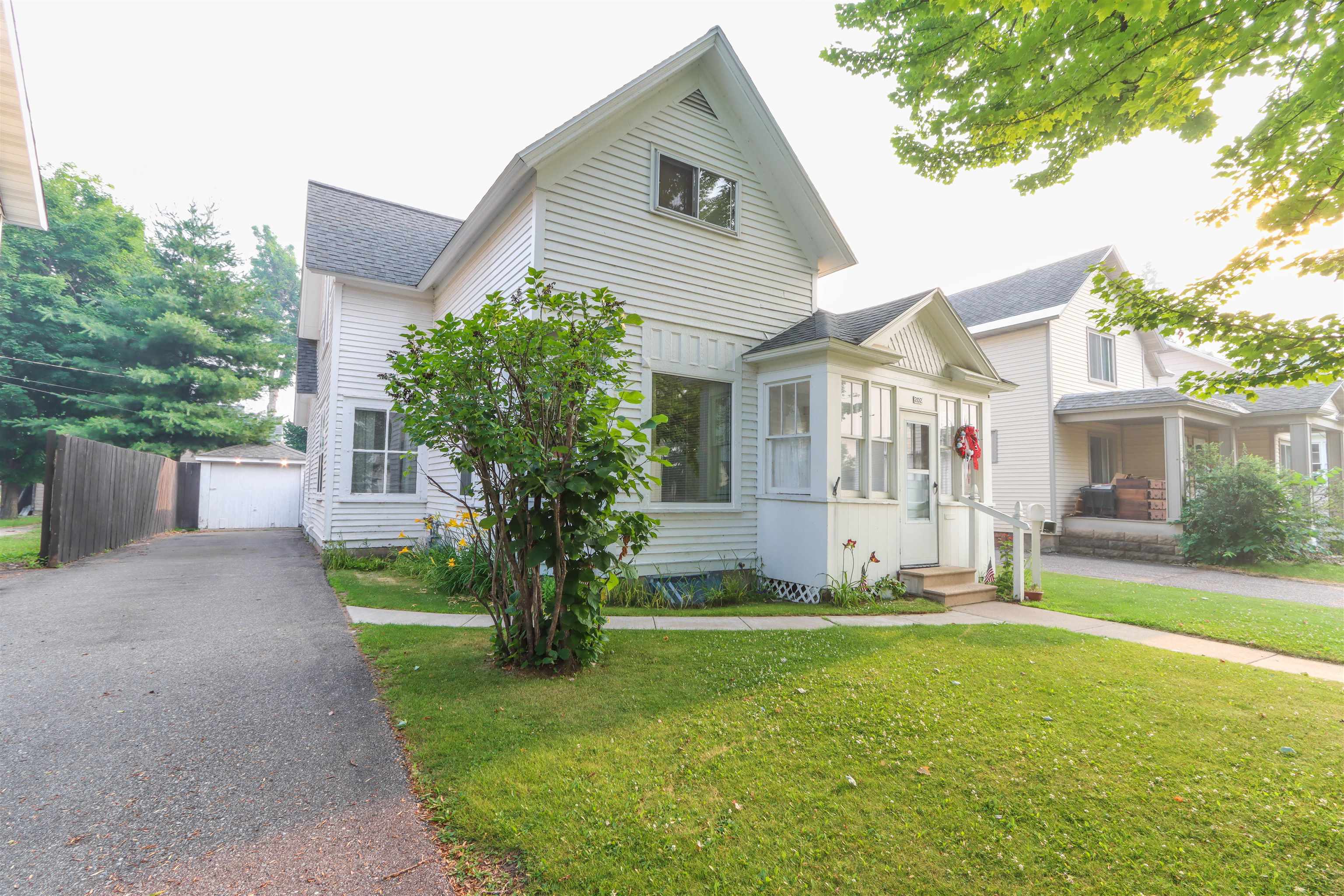 202 2ND STREET EAST, Merrill, Wisconsin 54452, 3 Bedrooms Bedrooms, ,1 BathroomBathrooms,Residential,For Sale,202 2ND STREET EAST,22603371