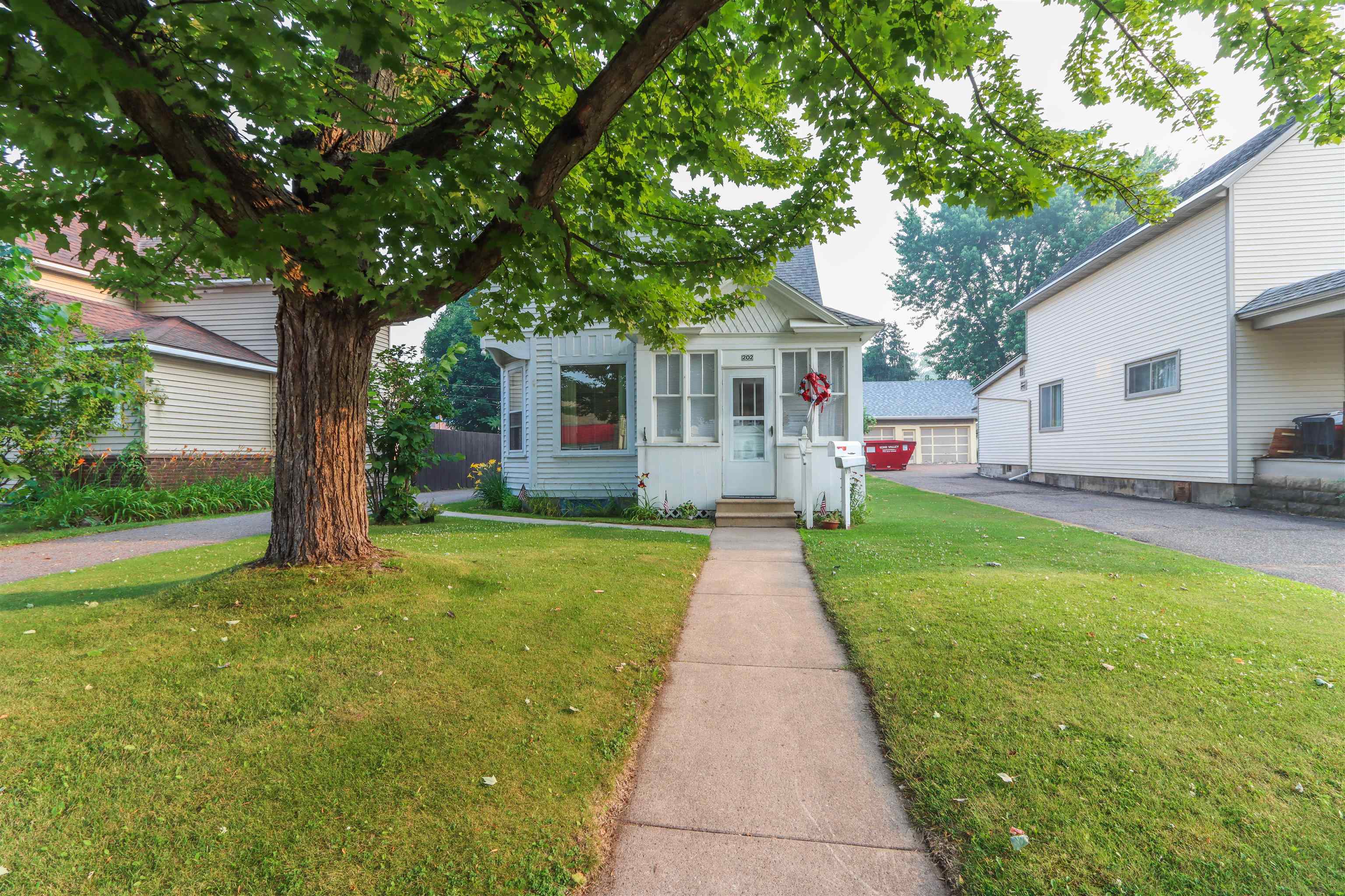 202 2ND STREET EAST, Merrill, Wisconsin 54452, 3 Bedrooms Bedrooms, ,1 BathroomBathrooms,Residential,For Sale,202 2ND STREET EAST,22603371