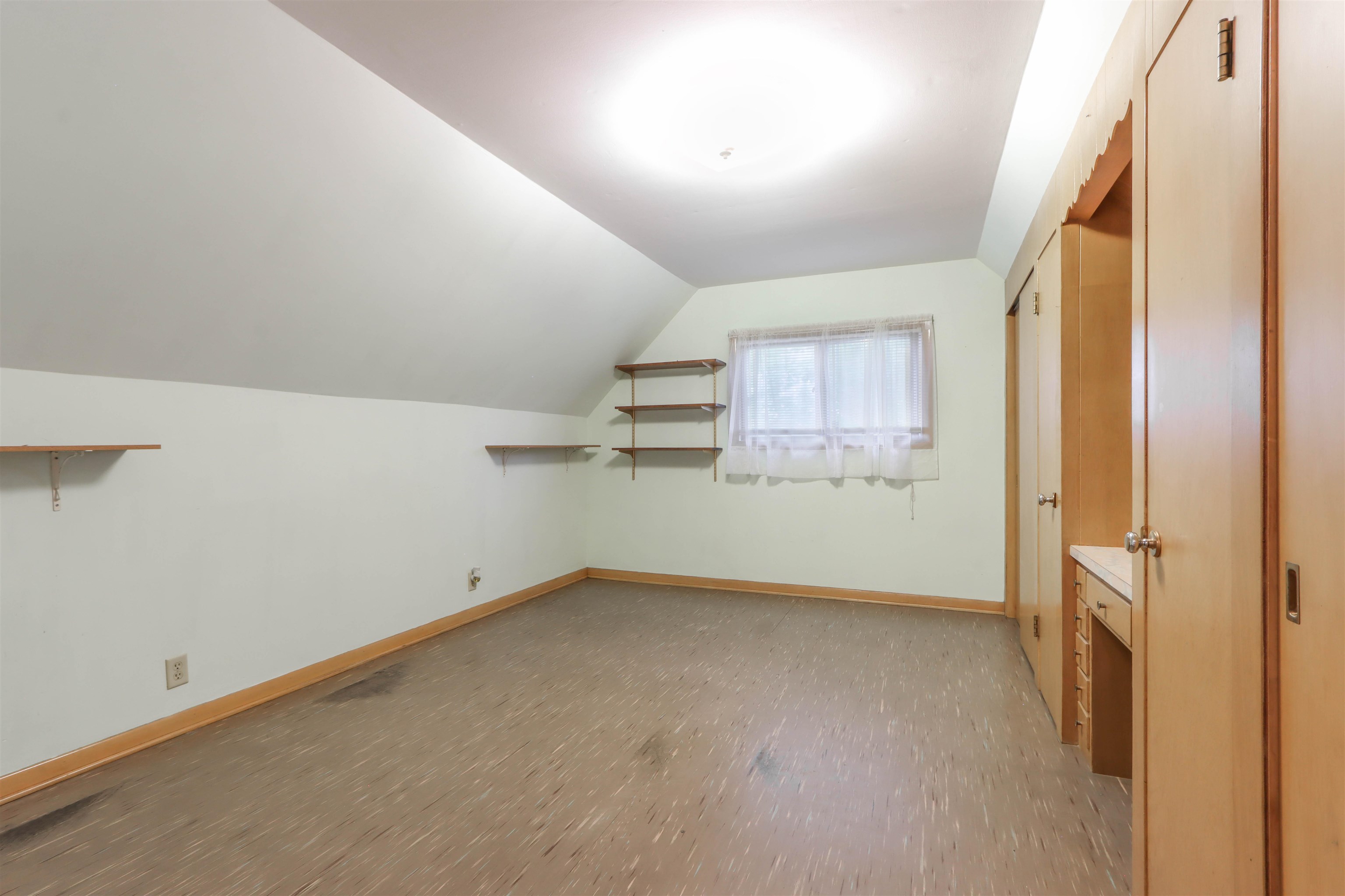 202 2ND STREET EAST, Merrill, Wisconsin 54452, 3 Bedrooms Bedrooms, ,1 BathroomBathrooms,Residential,For Sale,202 2ND STREET EAST,22603371