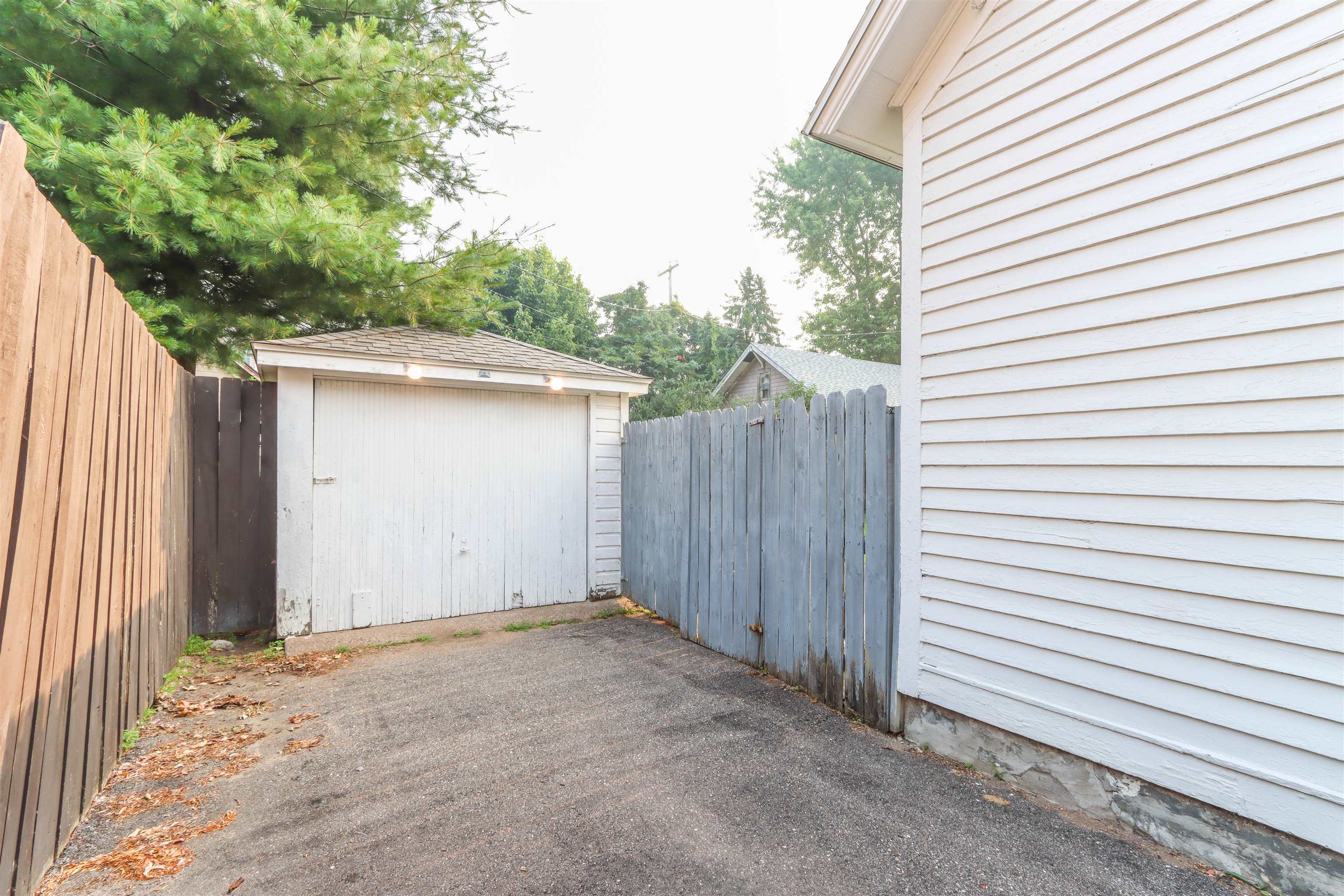 202 2ND STREET EAST, Merrill, Wisconsin 54452, 3 Bedrooms Bedrooms, ,1 BathroomBathrooms,Residential,For Sale,202 2ND STREET EAST,22603371