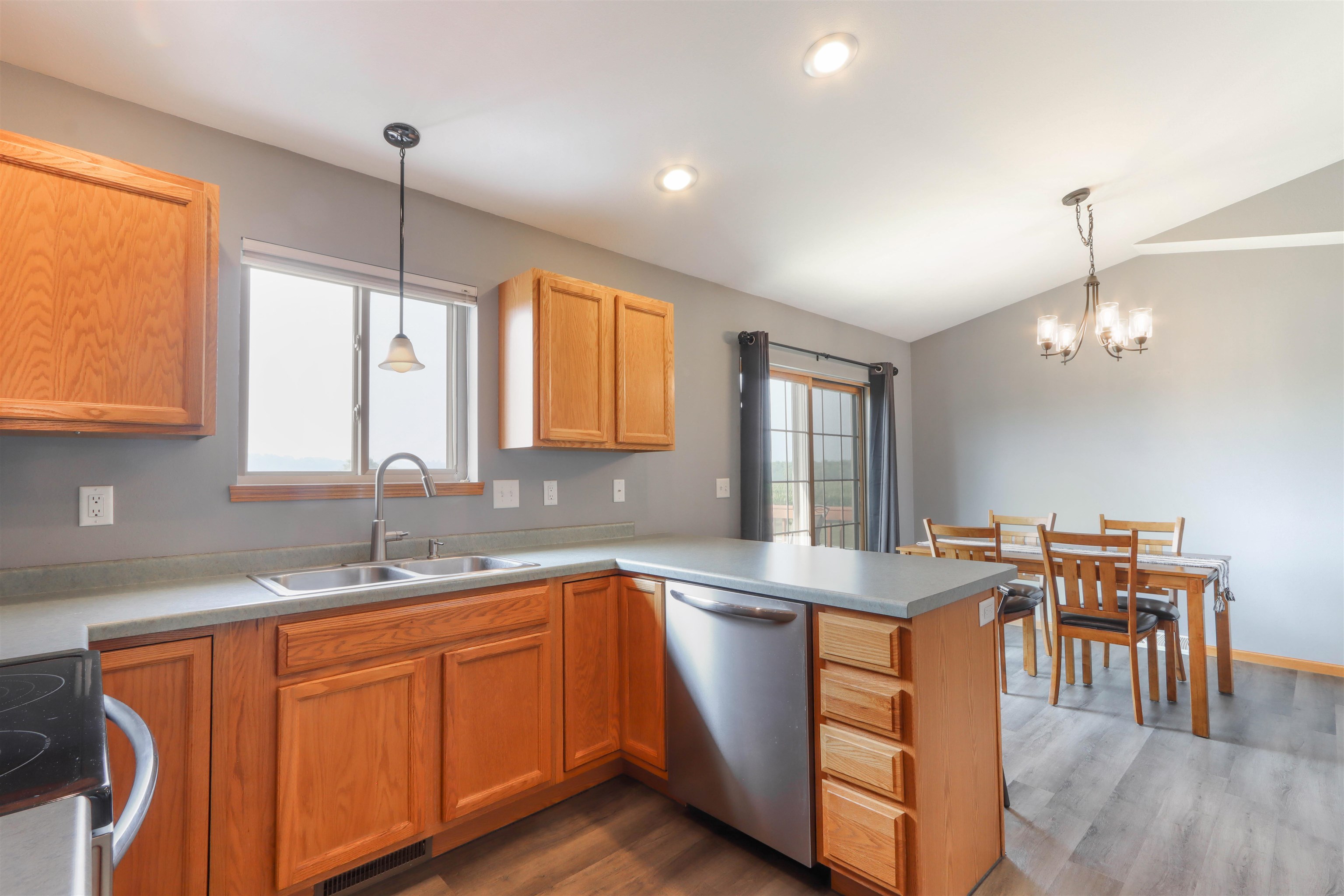 2581 GOLDEN EAGLE ROAD, Kronenwetter, Wisconsin 54455, 3 Bedrooms Bedrooms, ,2 BathroomsBathrooms,Residential,For Sale,2581 GOLDEN EAGLE ROAD,22603372