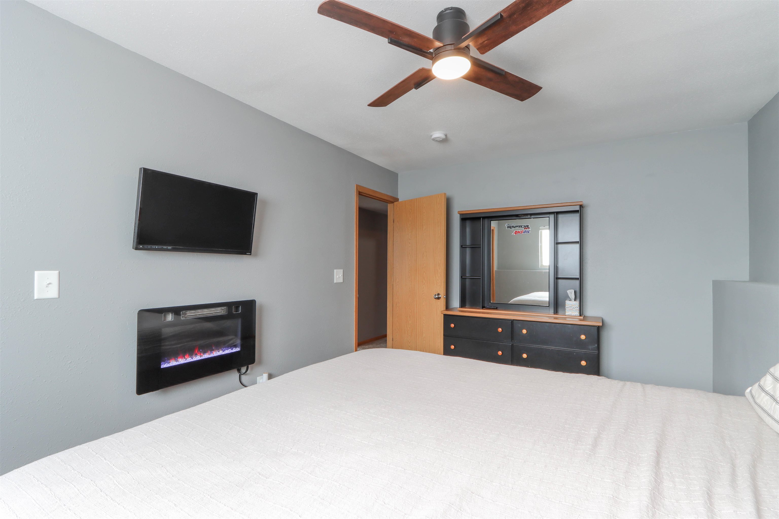 2581 GOLDEN EAGLE ROAD, Kronenwetter, Wisconsin 54455, 3 Bedrooms Bedrooms, ,2 BathroomsBathrooms,Residential,For Sale,2581 GOLDEN EAGLE ROAD,22603372