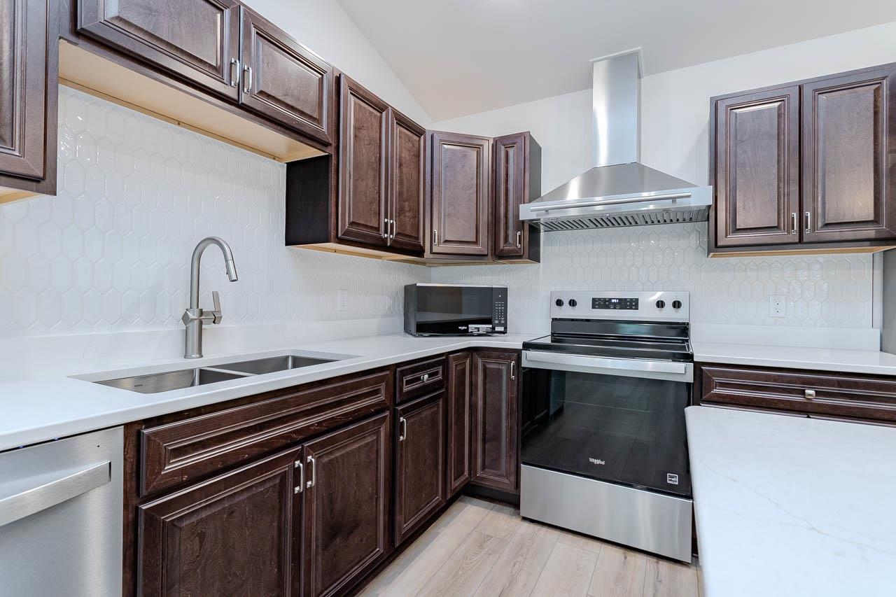 1396 PARK DRIVE, Schofield, Wisconsin 54476, 3 Bedrooms Bedrooms, 6 Rooms Rooms,2 BathroomsBathrooms,Residential,For Sale,1396 PARK DRIVE,22603374