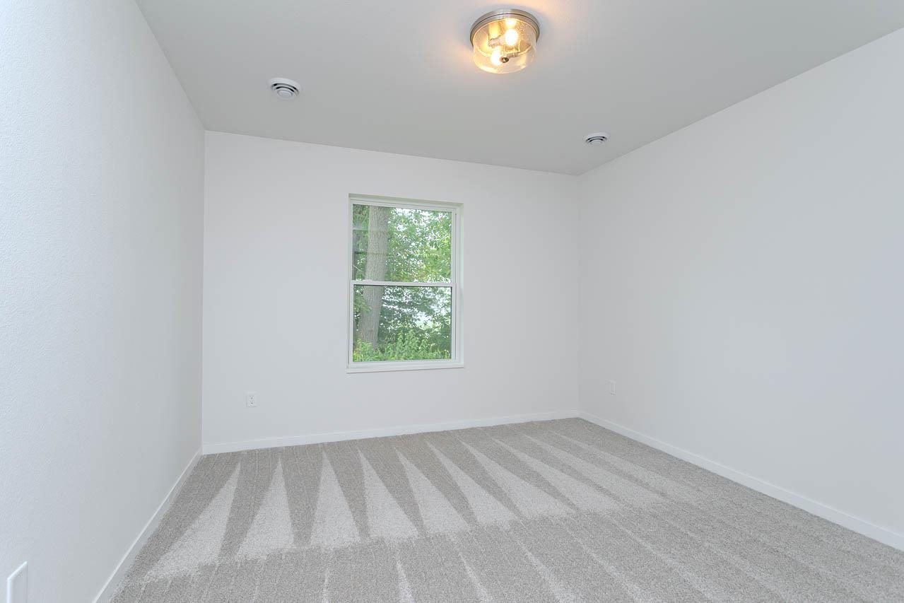 1396 PARK DRIVE, Schofield, Wisconsin 54476, 3 Bedrooms Bedrooms, 6 Rooms Rooms,2 BathroomsBathrooms,Residential,For Sale,1396 PARK DRIVE,22603374