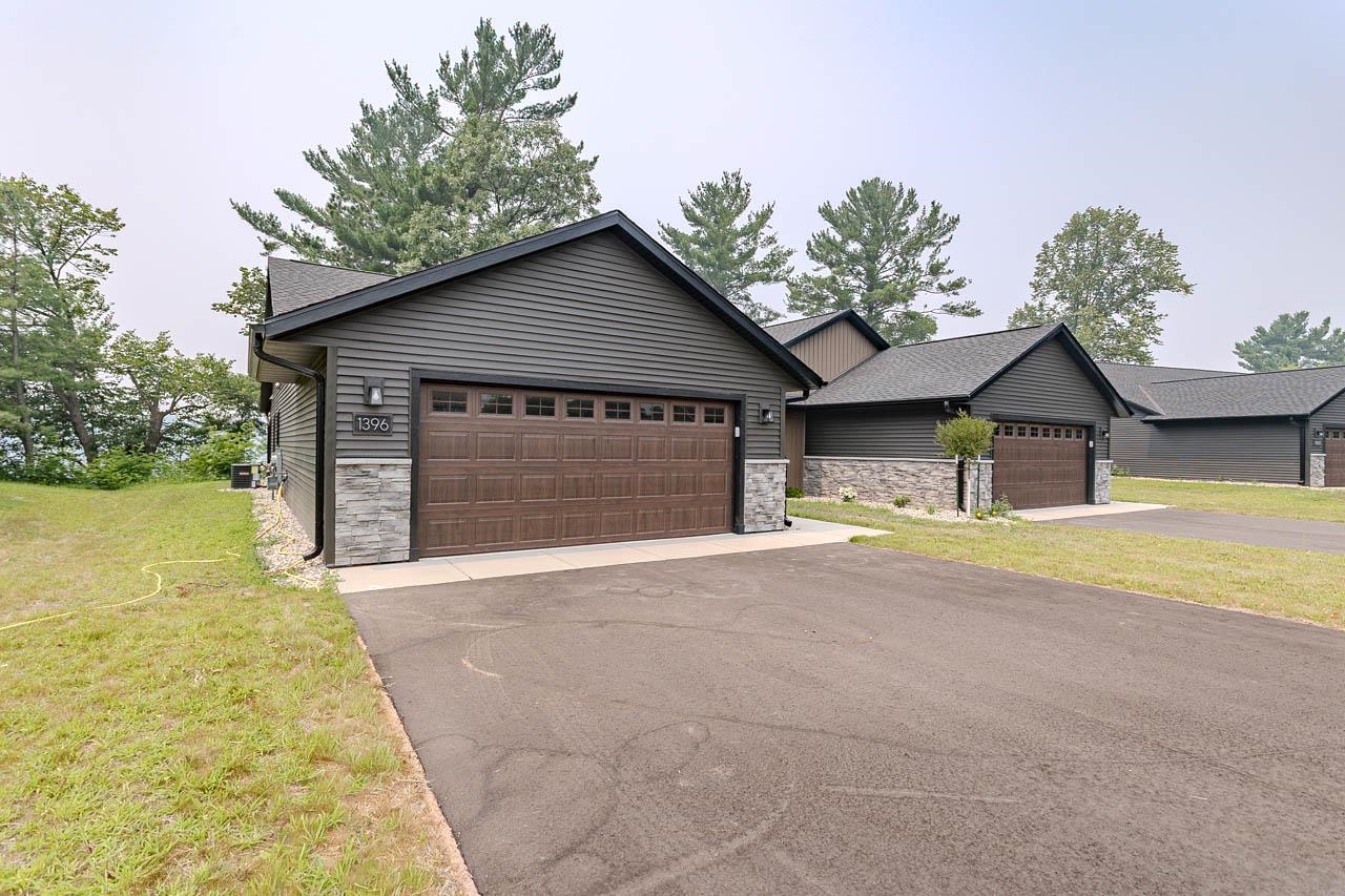 1396 PARK DRIVE, Schofield, Wisconsin 54476, 3 Bedrooms Bedrooms, 6 Rooms Rooms,2 BathroomsBathrooms,Residential,For Sale,1396 PARK DRIVE,22603374