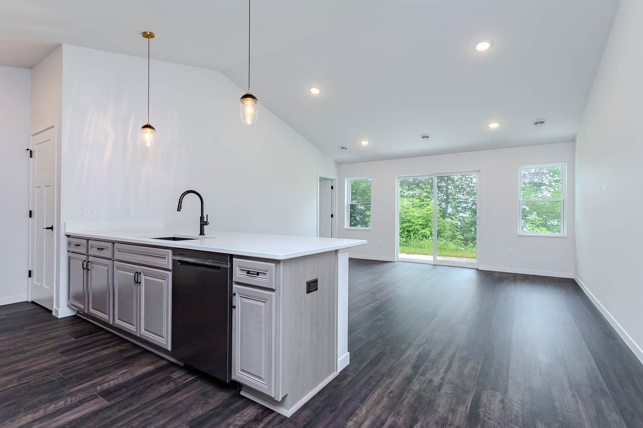 1394 PARK DRIVE, Schofield, Wisconsin 54476, 3 Bedrooms Bedrooms, 6 Rooms Rooms,2 BathroomsBathrooms,Residential,For Sale,1394 PARK DRIVE,22603375