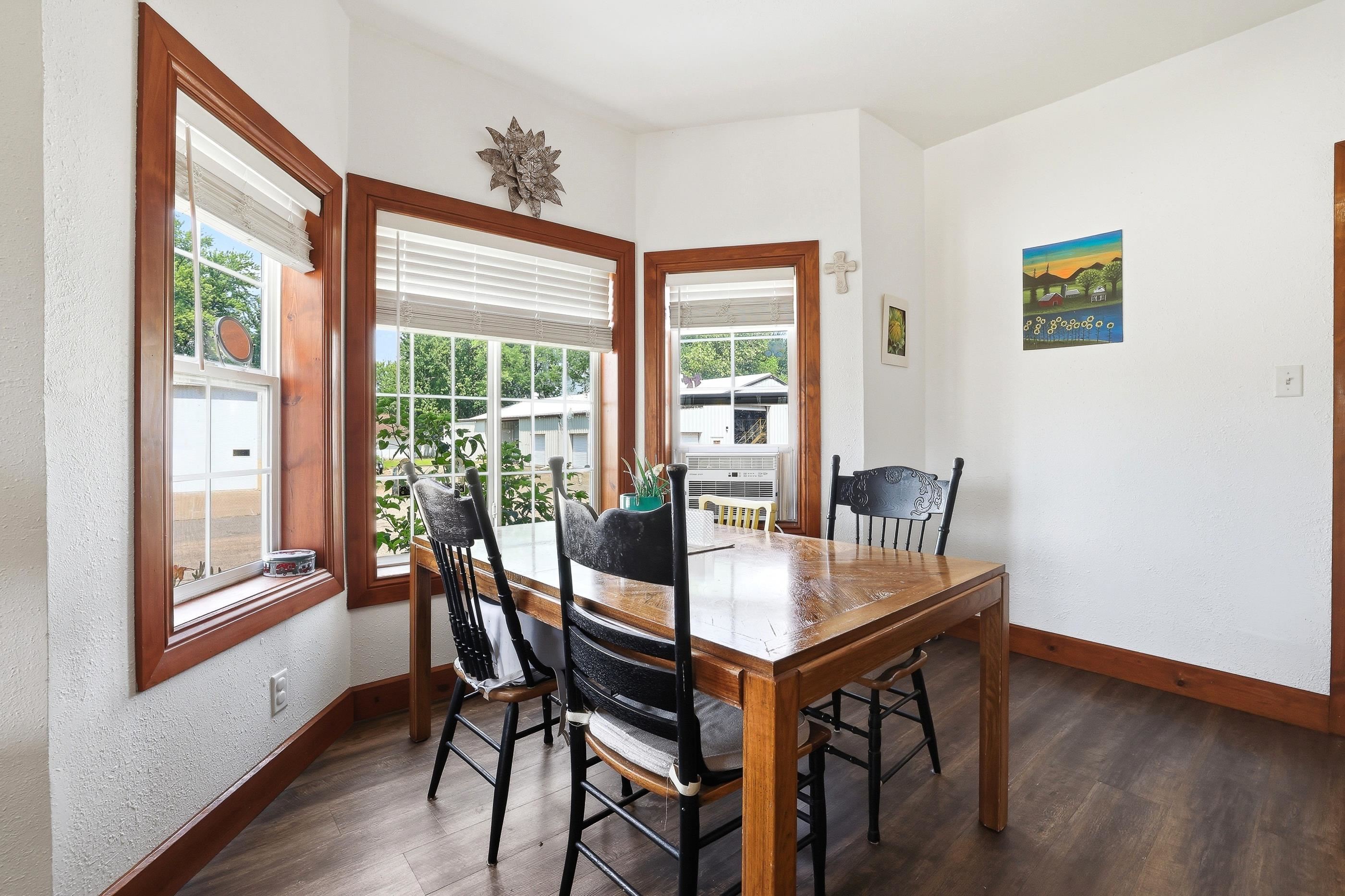 315 W DEPOT STREET, Marshfield, Wisconsin 54449, 3 Bedrooms Bedrooms, ,1 BathroomBathrooms,Residential,For Sale,315 W DEPOT STREET,22603376