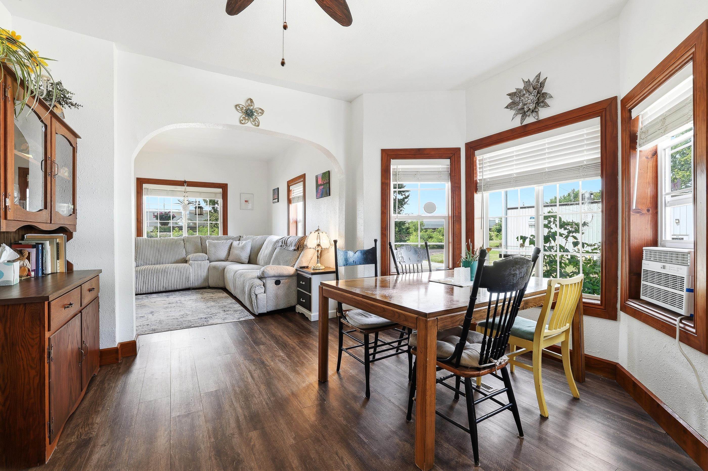 315 W DEPOT STREET, Marshfield, Wisconsin 54449, 3 Bedrooms Bedrooms, ,1 BathroomBathrooms,Residential,For Sale,315 W DEPOT STREET,22603376