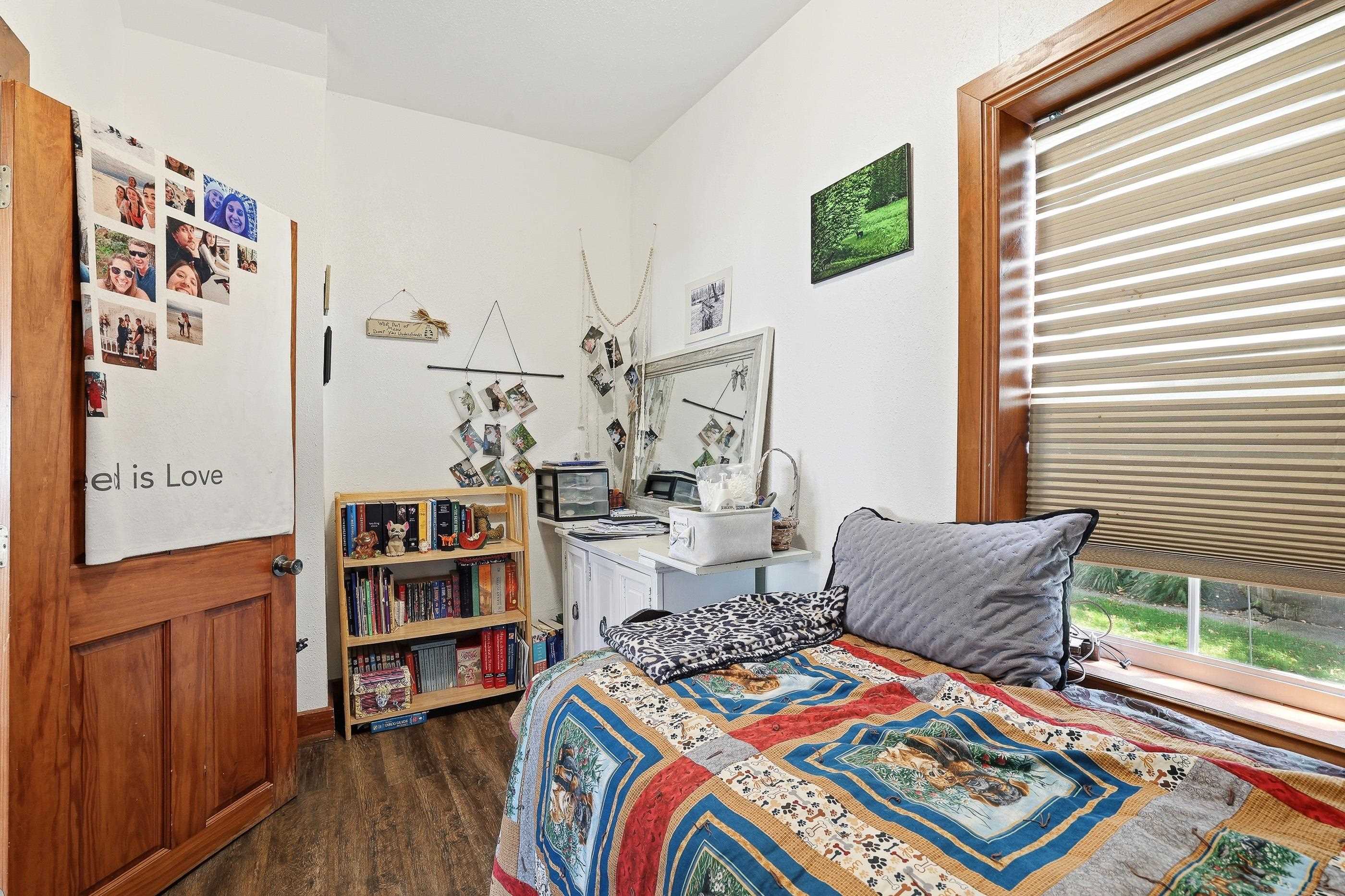 315 W DEPOT STREET, Marshfield, Wisconsin 54449, 3 Bedrooms Bedrooms, ,1 BathroomBathrooms,Residential,For Sale,315 W DEPOT STREET,22603376