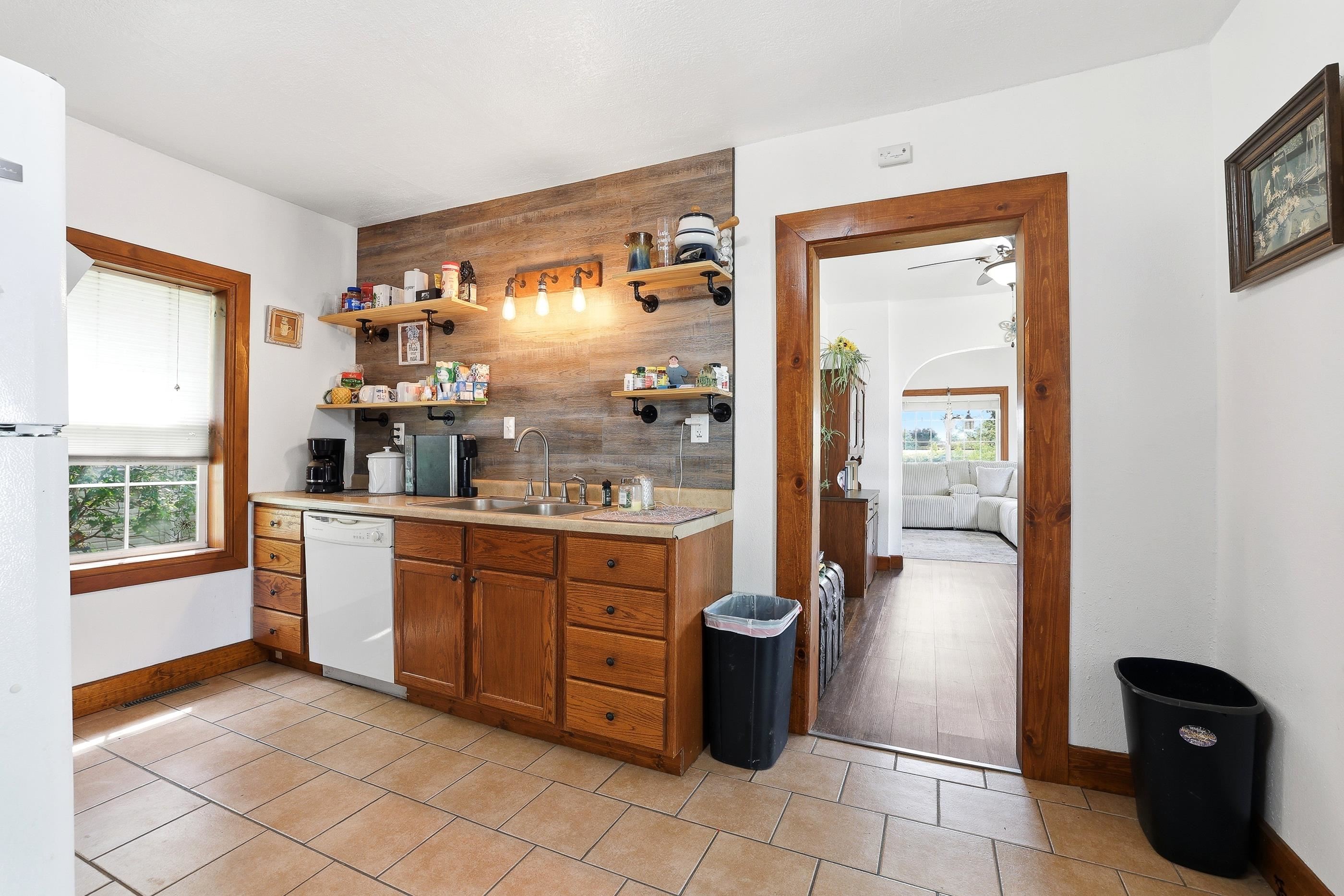 315 W DEPOT STREET, Marshfield, Wisconsin 54449, 3 Bedrooms Bedrooms, ,1 BathroomBathrooms,Residential,For Sale,315 W DEPOT STREET,22603376
