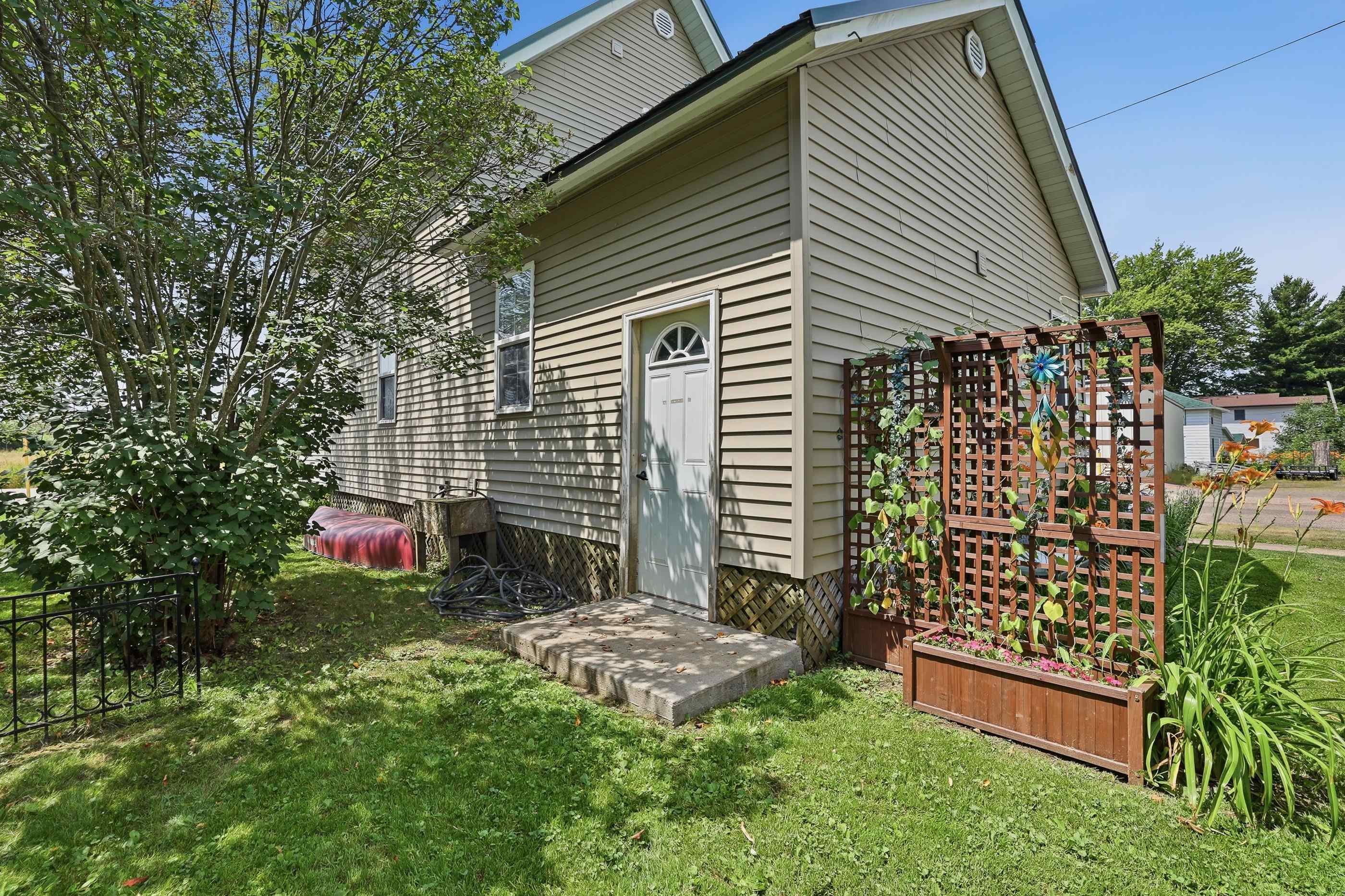 315 W DEPOT STREET, Marshfield, Wisconsin 54449, 3 Bedrooms Bedrooms, ,1 BathroomBathrooms,Residential,For Sale,315 W DEPOT STREET,22603376