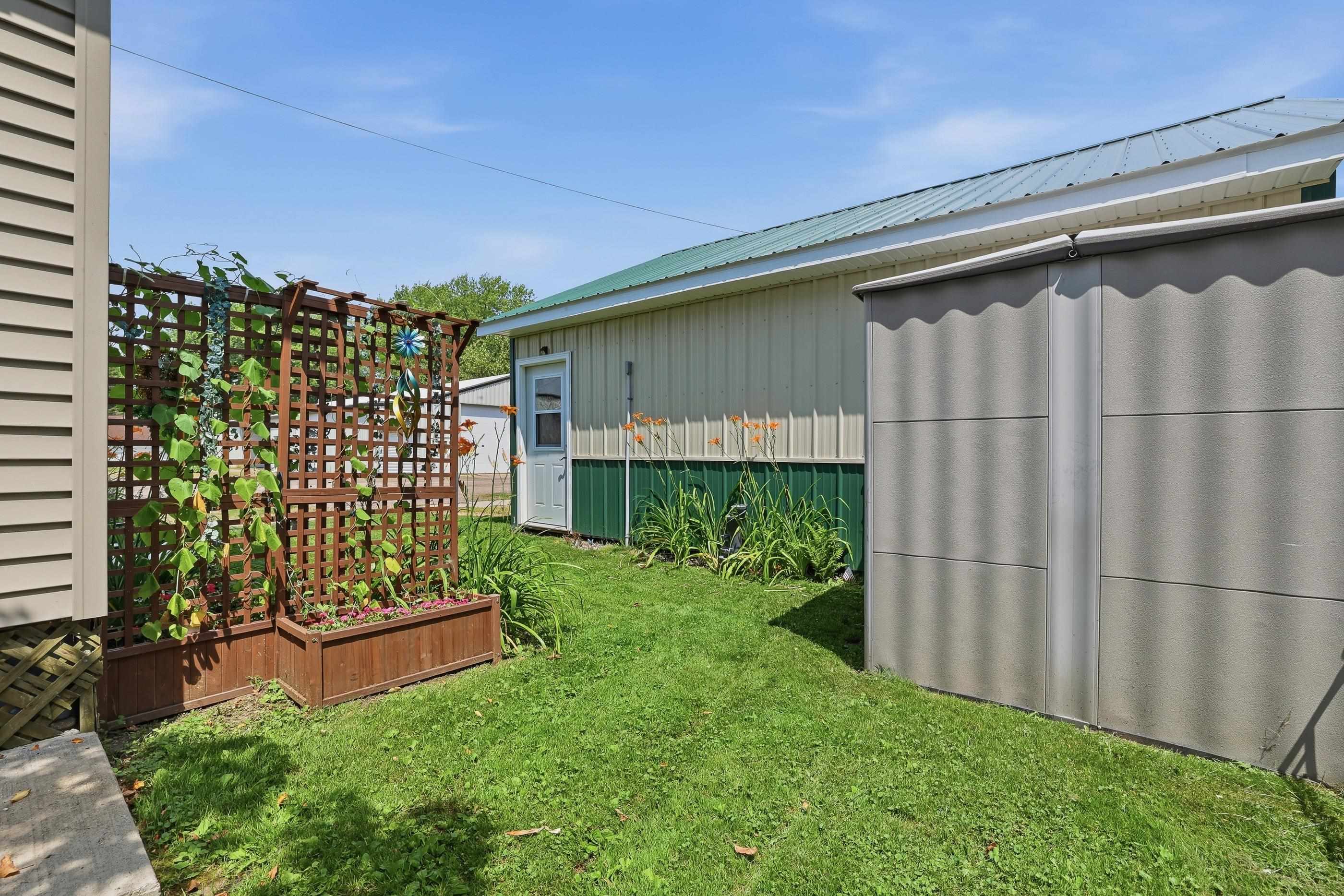315 W DEPOT STREET, Marshfield, Wisconsin 54449, 3 Bedrooms Bedrooms, ,1 BathroomBathrooms,Residential,For Sale,315 W DEPOT STREET,22603376