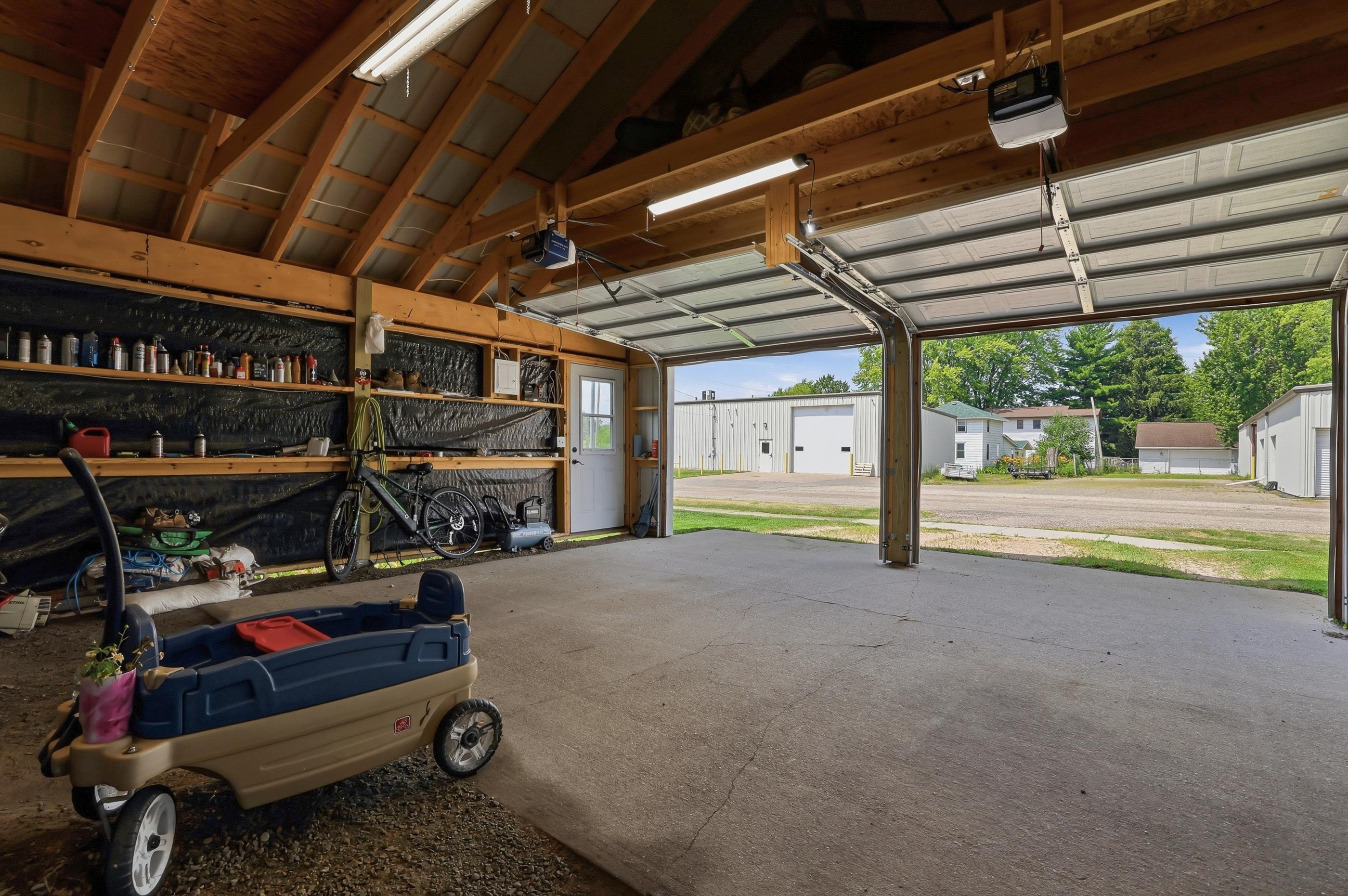 315 W DEPOT STREET, Marshfield, Wisconsin 54449, 3 Bedrooms Bedrooms, ,1 BathroomBathrooms,Residential,For Sale,315 W DEPOT STREET,22603376