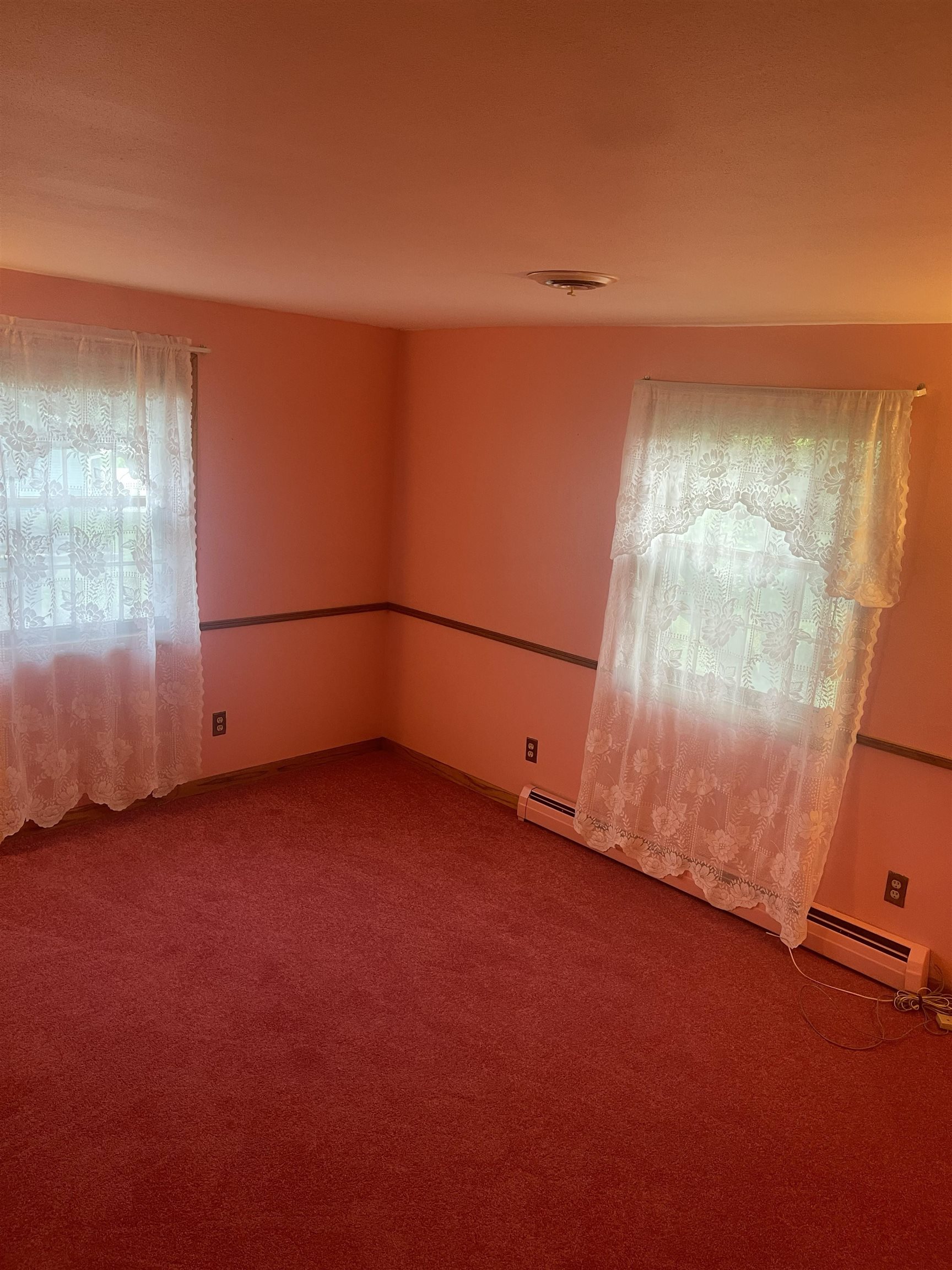 409 W BUTTERNUT STREET, Abbotsford, Wisconsin 54405, 4 Bedrooms Bedrooms, ,3 BathroomsBathrooms,Residential,For Sale,409 W BUTTERNUT STREET,22603379