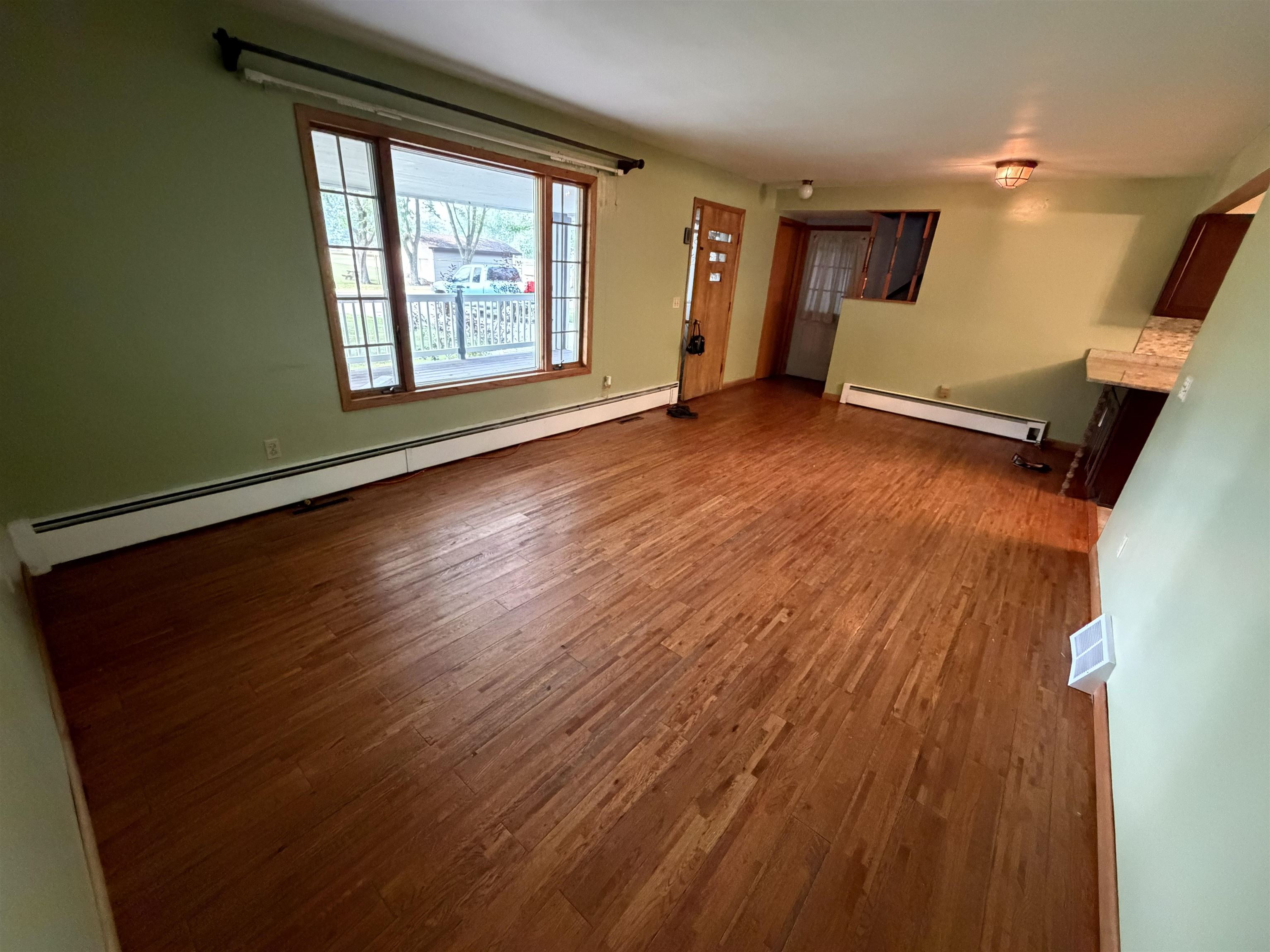 409 W BUTTERNUT STREET, Abbotsford, Wisconsin 54405, 4 Bedrooms Bedrooms, ,3 BathroomsBathrooms,Residential,For Sale,409 W BUTTERNUT STREET,22603379