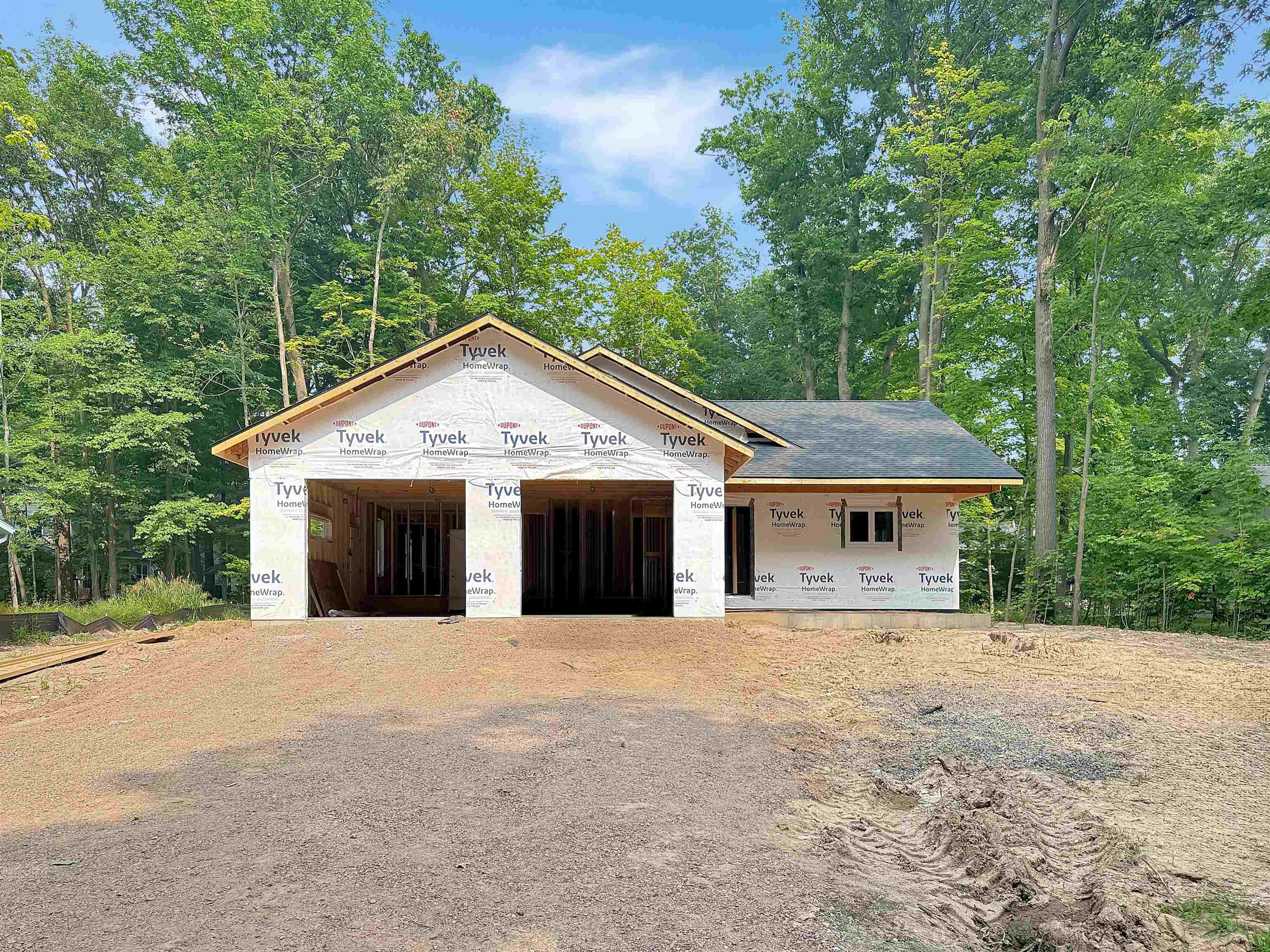 809 S MARYKNOLL AVENUE, Marshfield, Wisconsin 54449, 3 Bedrooms Bedrooms, ,2 BathroomsBathrooms,Residential,For Sale,809 S MARYKNOLL AVENUE,22603383