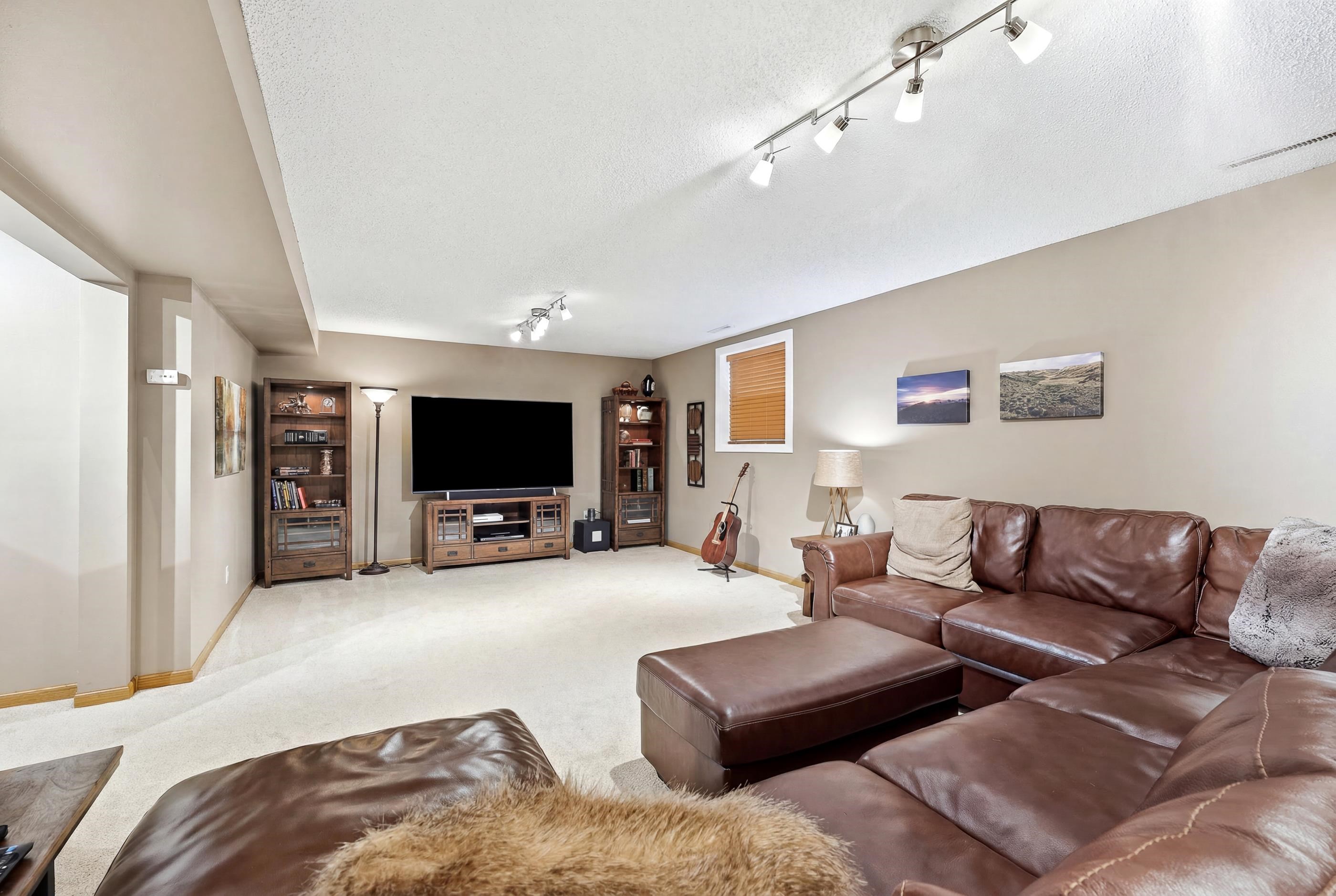 2441 SHADOWVIEW CIRCLE, Plover, Wisconsin 54467, 4 Bedrooms Bedrooms, ,3 BathroomsBathrooms,Residential,For Sale,2441 SHADOWVIEW CIRCLE,22603385