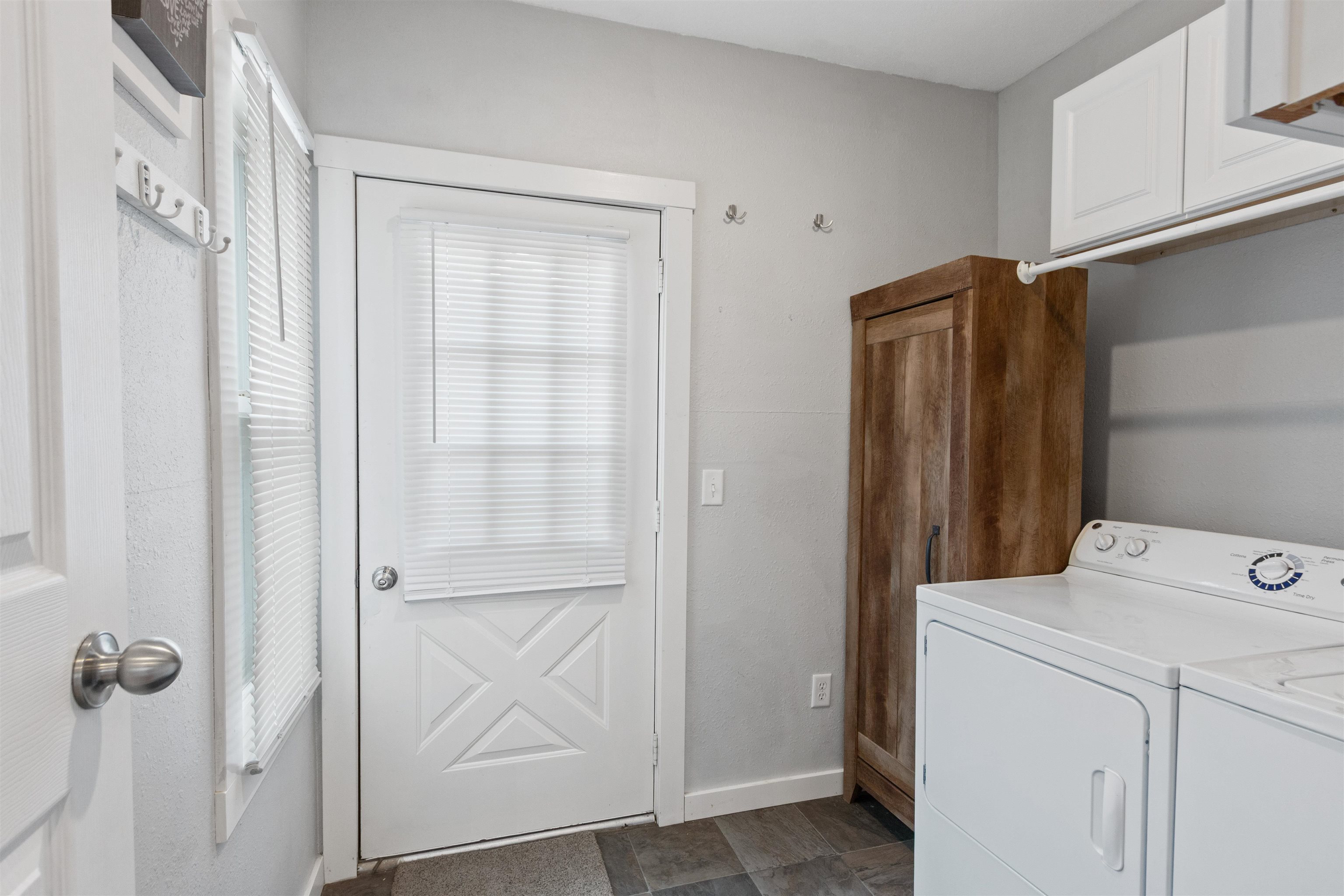 1808 ELLIS STREET, Stevens Point, Wisconsin 54481, 2 Bedrooms Bedrooms, ,1 BathroomBathrooms,Residential,For Sale,1808 ELLIS STREET,22603387