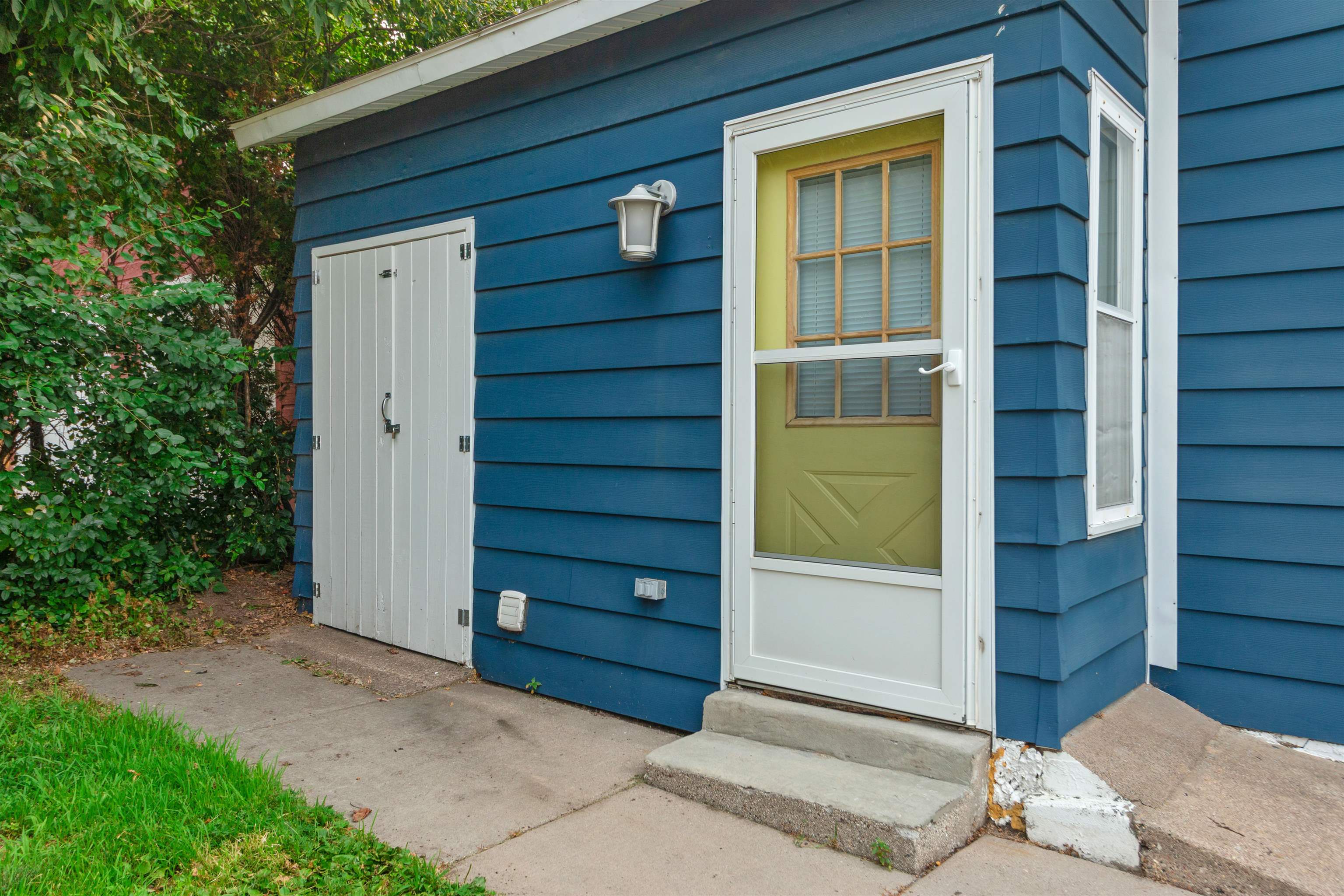 1808 ELLIS STREET, Stevens Point, Wisconsin 54481, 2 Bedrooms Bedrooms, ,1 BathroomBathrooms,Residential,For Sale,1808 ELLIS STREET,22603387