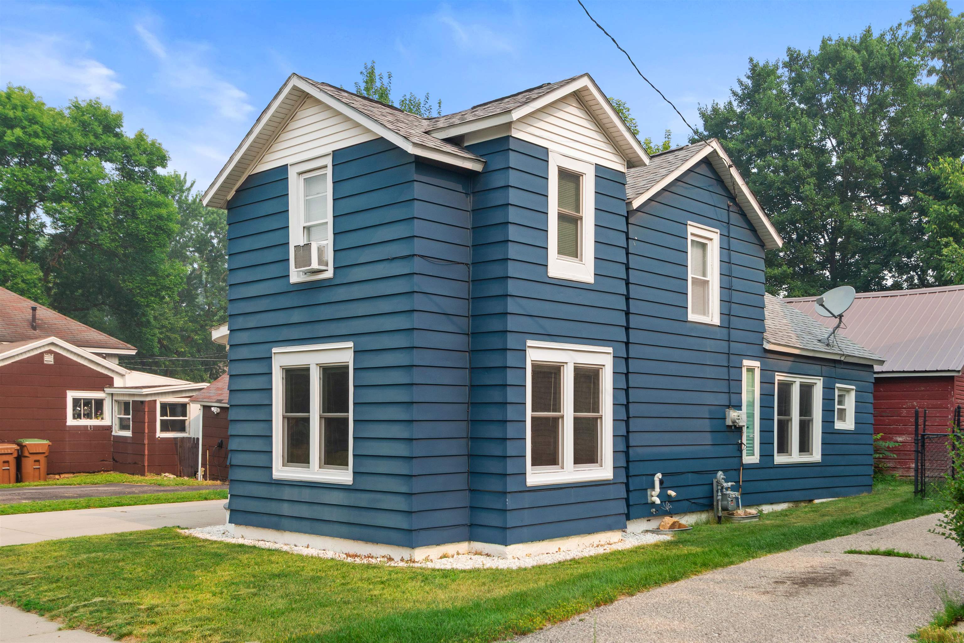 1808 ELLIS STREET, Stevens Point, Wisconsin 54481, 2 Bedrooms Bedrooms, ,1 BathroomBathrooms,Residential,For Sale,1808 ELLIS STREET,22603387