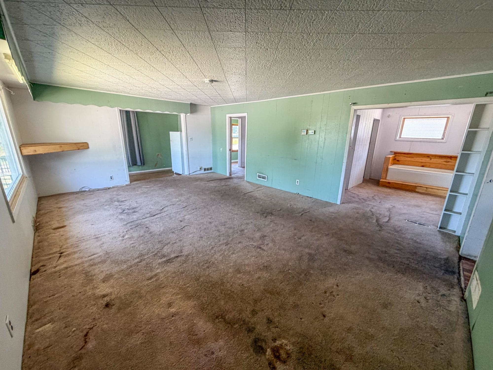 914 S 4TH AVENUE SOUTH, Park Falls, Wisconsin 54552, ,Commercial/industrial,For Sale,914 S 4TH AVENUE SOUTH,22603390