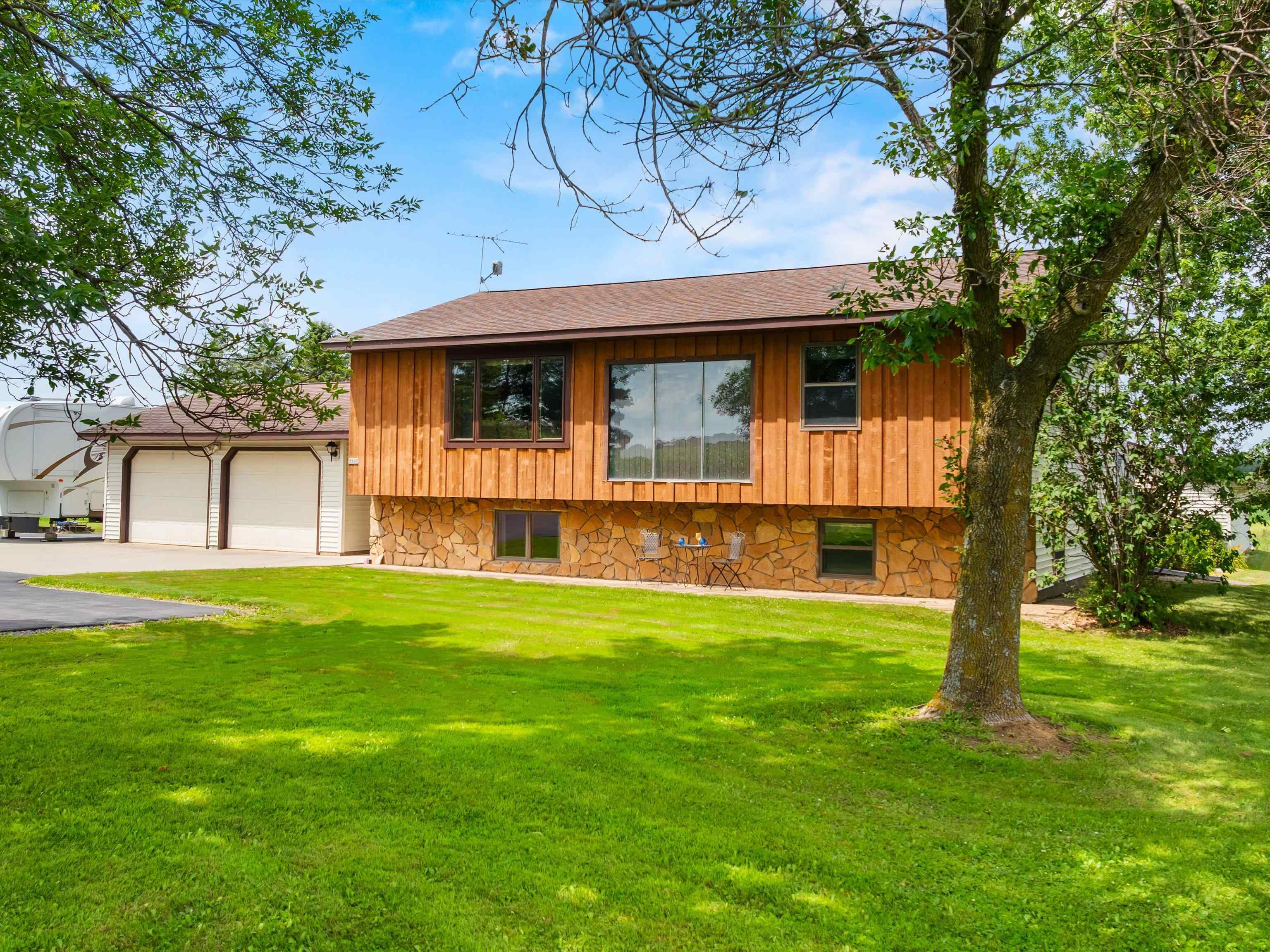 7590 COUNTY ROAD Y, Marshfield, Wisconsin 54449, 3 Bedrooms Bedrooms, ,2 BathroomsBathrooms,Residential,For Sale,7590 COUNTY ROAD Y,22603395