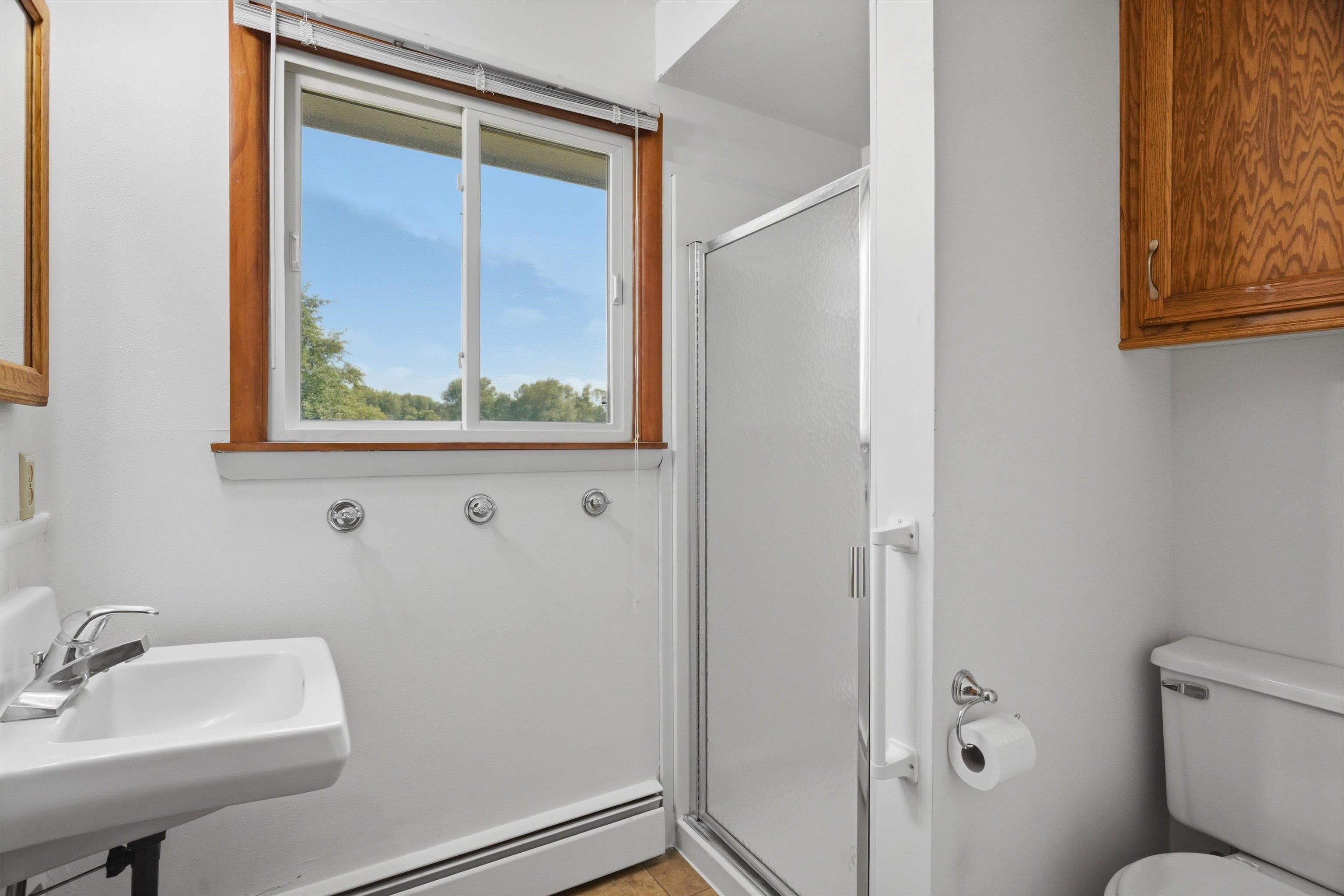 1412 N OAK AVENUE, Marshfield, Wisconsin 54449, 4 Bedrooms Bedrooms, ,2 BathroomsBathrooms,Residential,For Sale,1412 N OAK AVENUE,22603400