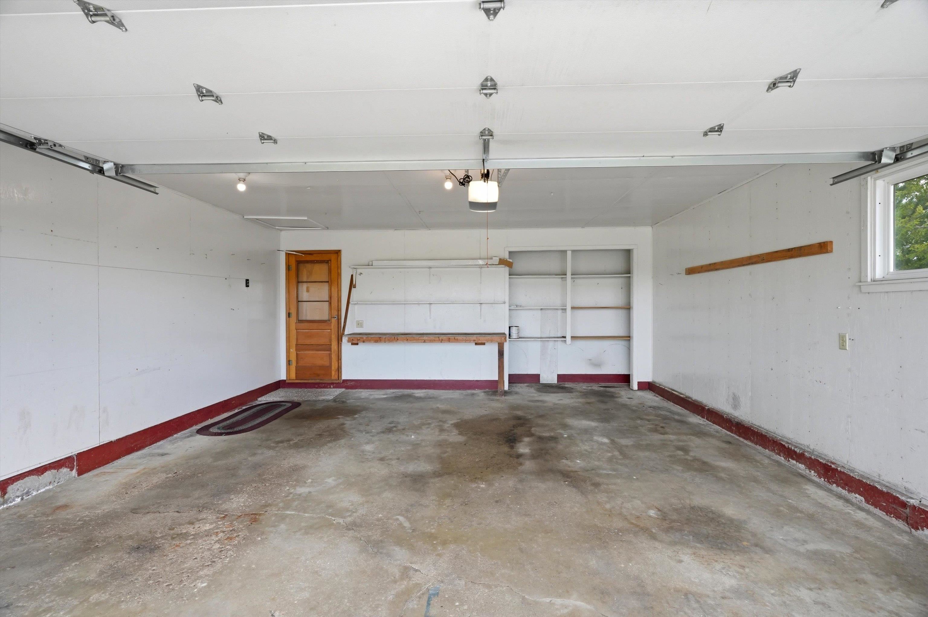 1412 N OAK AVENUE, Marshfield, Wisconsin 54449, 4 Bedrooms Bedrooms, ,2 BathroomsBathrooms,Residential,For Sale,1412 N OAK AVENUE,22603400