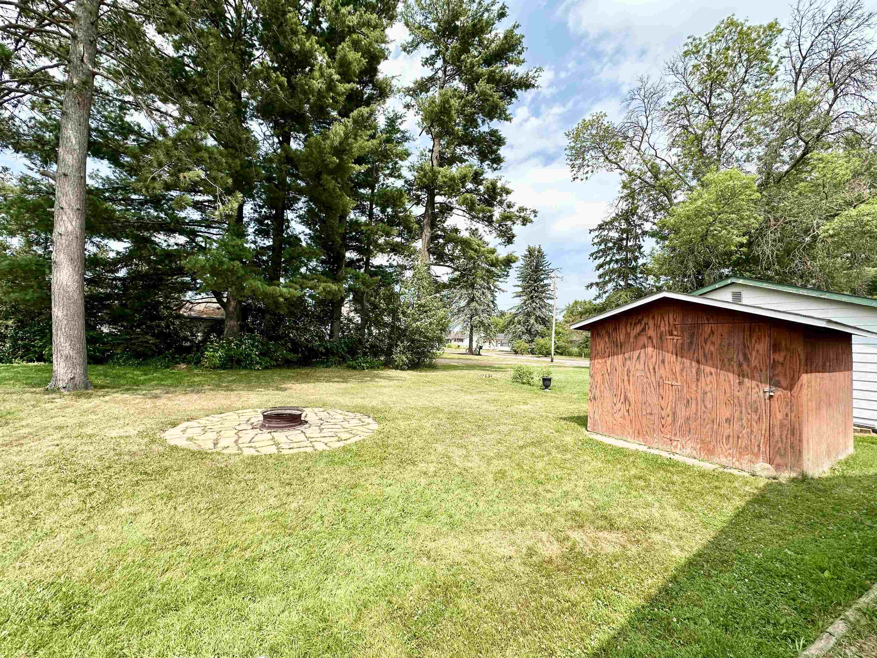804 NORTH AVENUE, Antigo, Wisconsin 54409, 3 Bedrooms Bedrooms, ,2 BathroomsBathrooms,Residential,For Sale,804 NORTH AVENUE,22603402