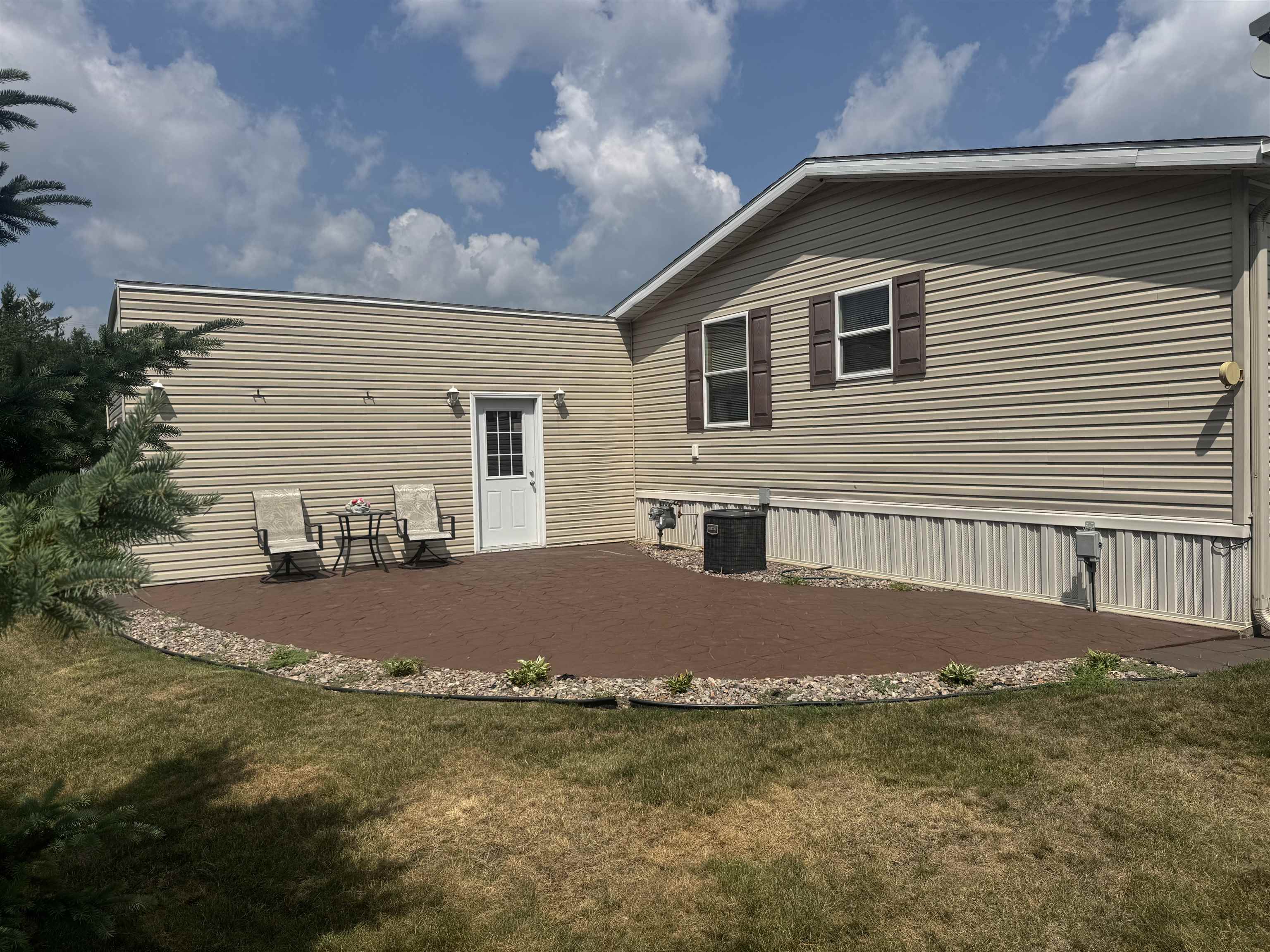 8311 S STATE HIGHWAY 13, Wisconsin Rapids, Wisconsin 54494, 2 Bedrooms Bedrooms, ,2 BathroomsBathrooms,Residential,For Sale,8311 S STATE HIGHWAY 13,22603403