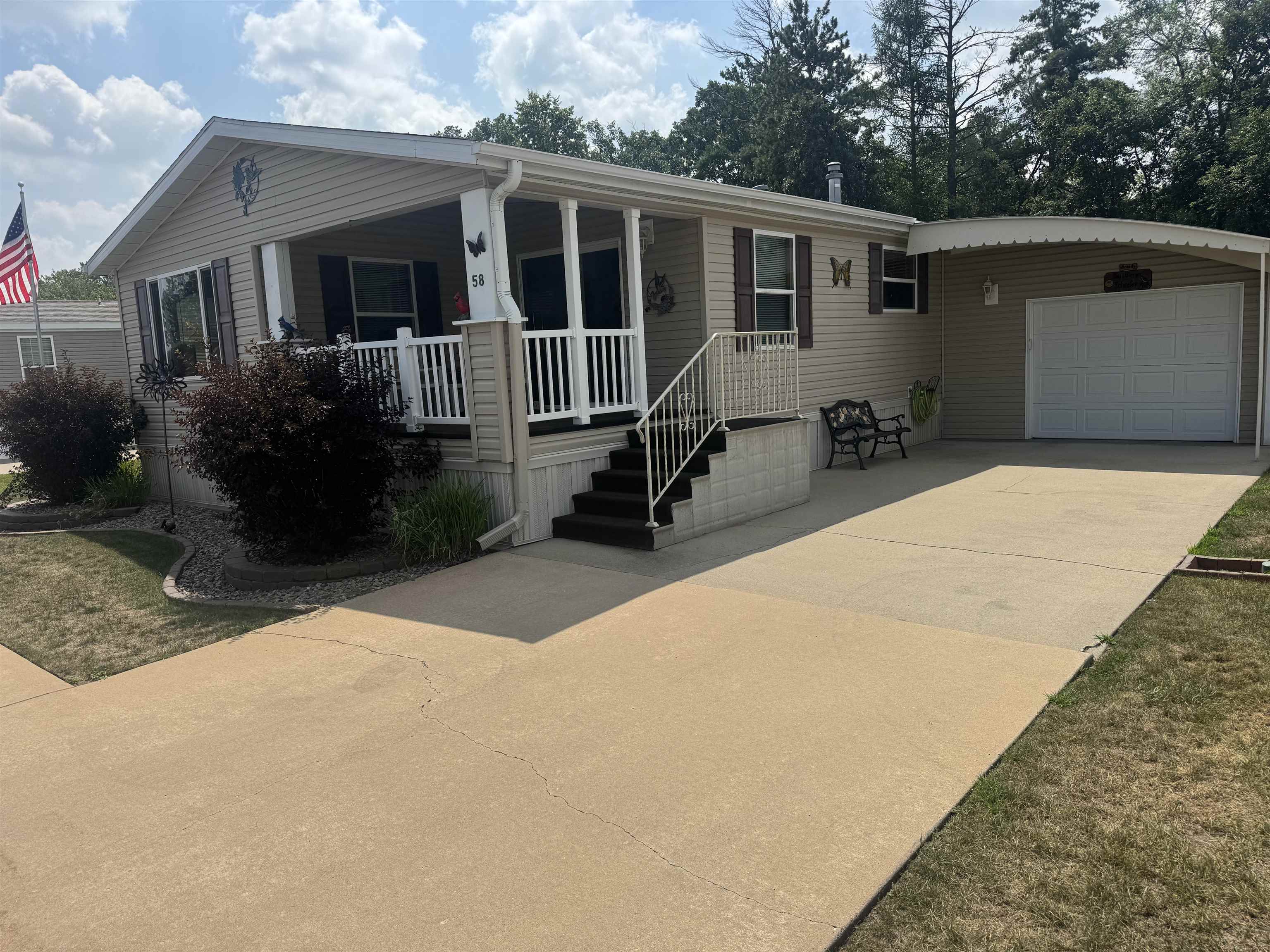 8311 S STATE HIGHWAY 13, Wisconsin Rapids, Wisconsin 54494, 2 Bedrooms Bedrooms, ,2 BathroomsBathrooms,Residential,For Sale,8311 S STATE HIGHWAY 13,22603403