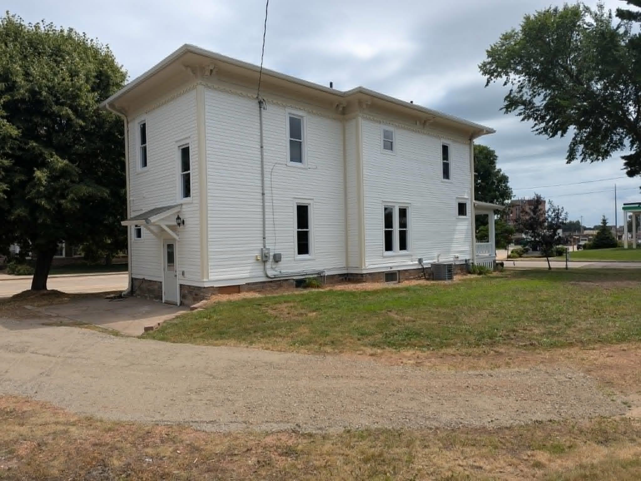 201 W 4TH STREET, Marshfield, Wisconsin 54449, 4 Bedrooms Bedrooms, ,2 BathroomsBathrooms,Residential,For Sale,201 W 4TH STREET,22603404