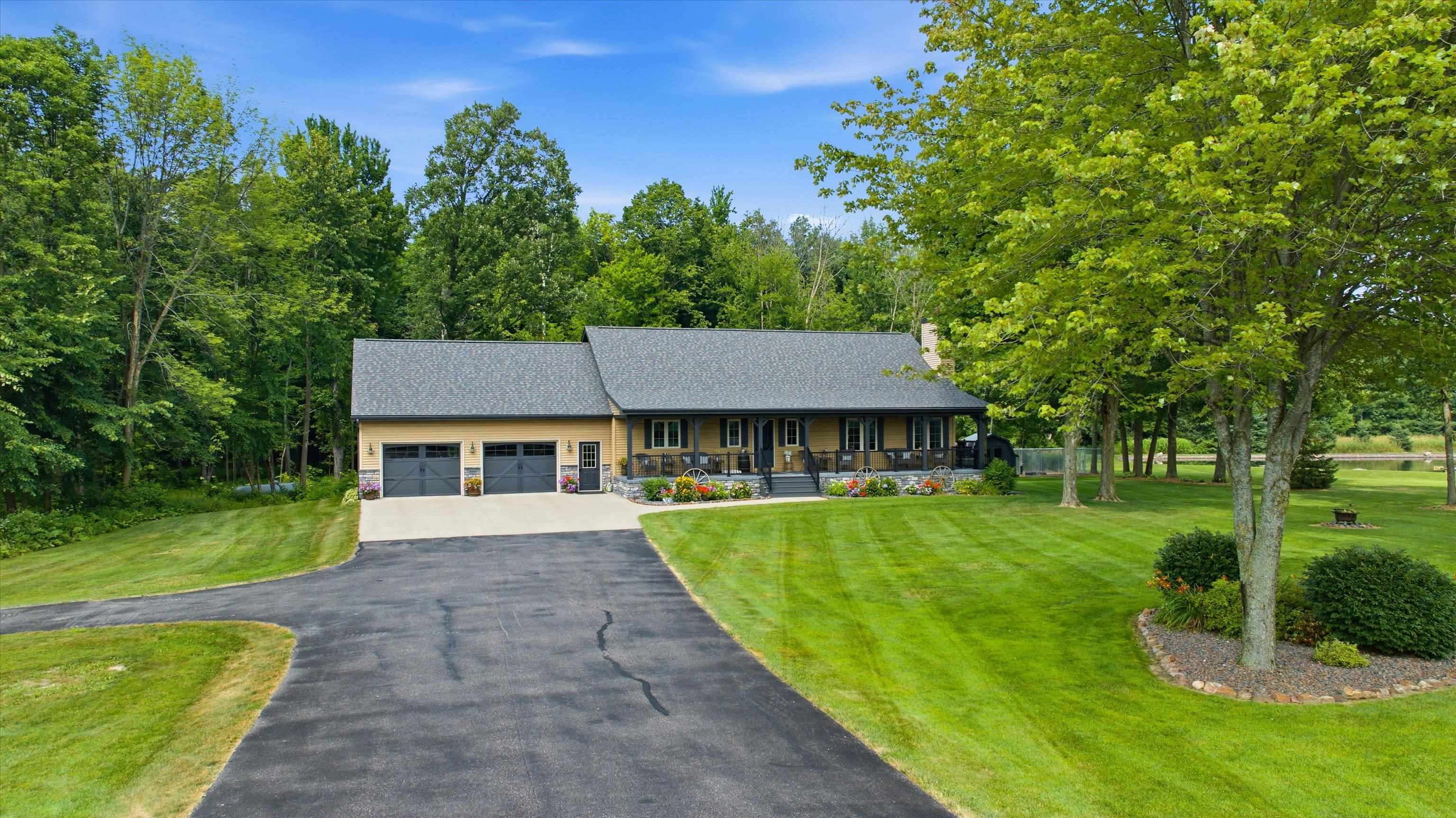 9432 STATE HIGHWAY 186, Auburndale, Wisconsin 54412, 3 Bedrooms Bedrooms, ,2 BathroomsBathrooms,Residential,For Sale,9432 STATE HIGHWAY 186,22603407