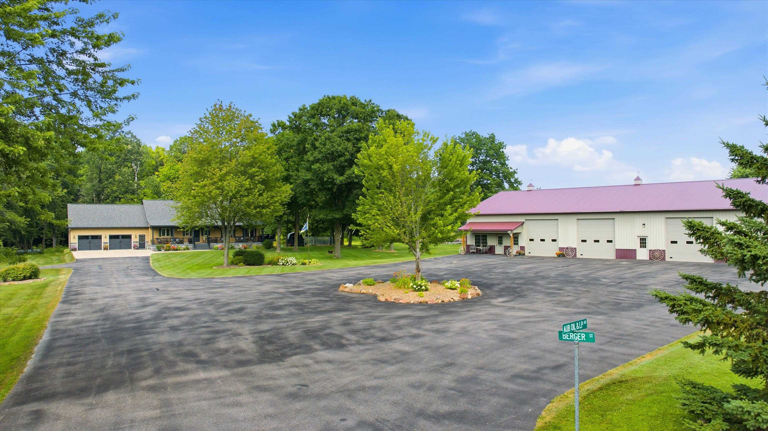 9432 STATE HIGHWAY 186, Auburndale, Wisconsin 54412, 3 Bedrooms Bedrooms, ,2 BathroomsBathrooms,Residential,For Sale,9432 STATE HIGHWAY 186,22603407