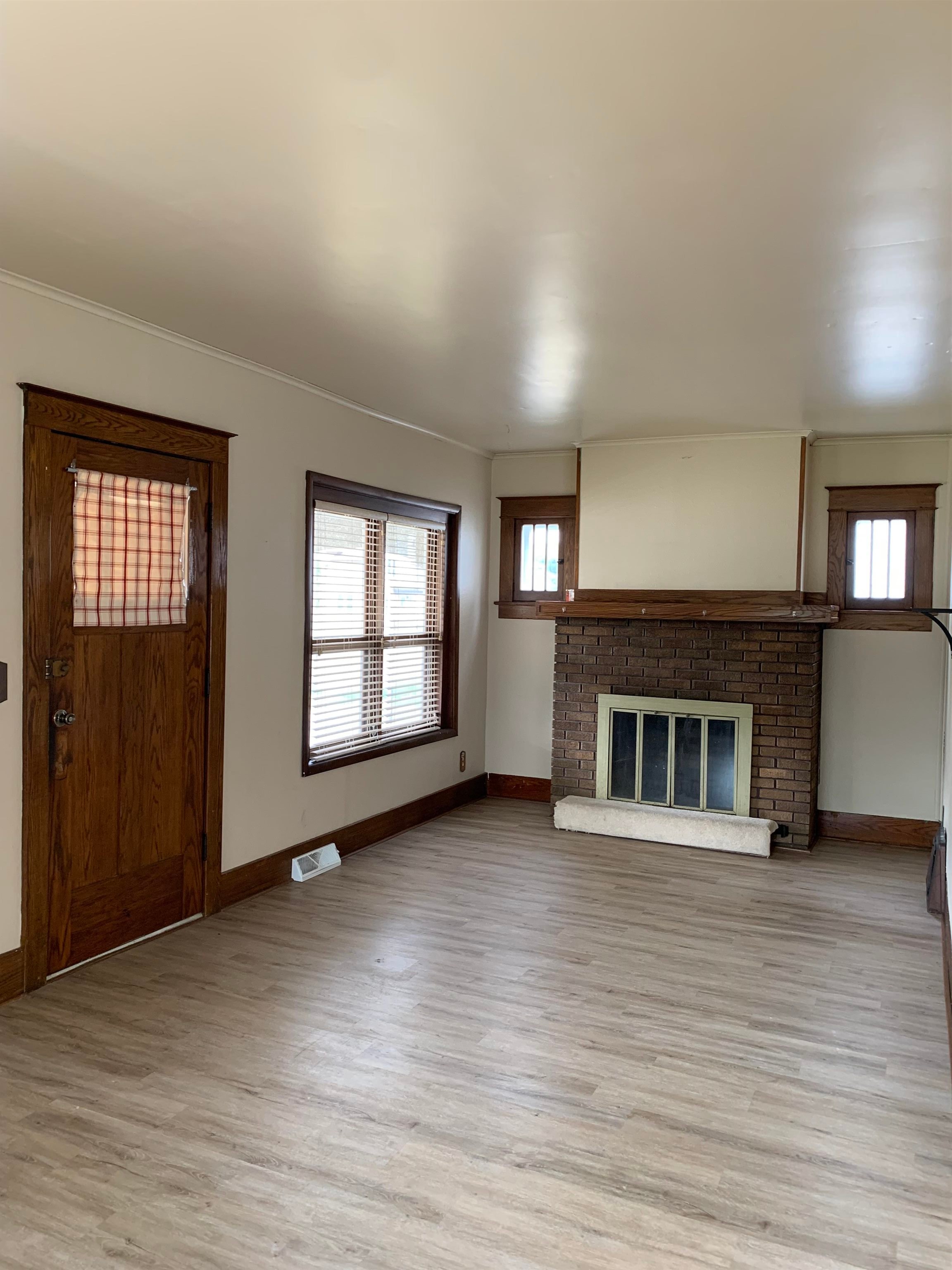 1012 7TH AVENUE, Antigo, Wisconsin 54409, 4 Bedrooms Bedrooms, ,1 BathroomBathrooms,Residential,For Sale,1012 7TH AVENUE,22603421