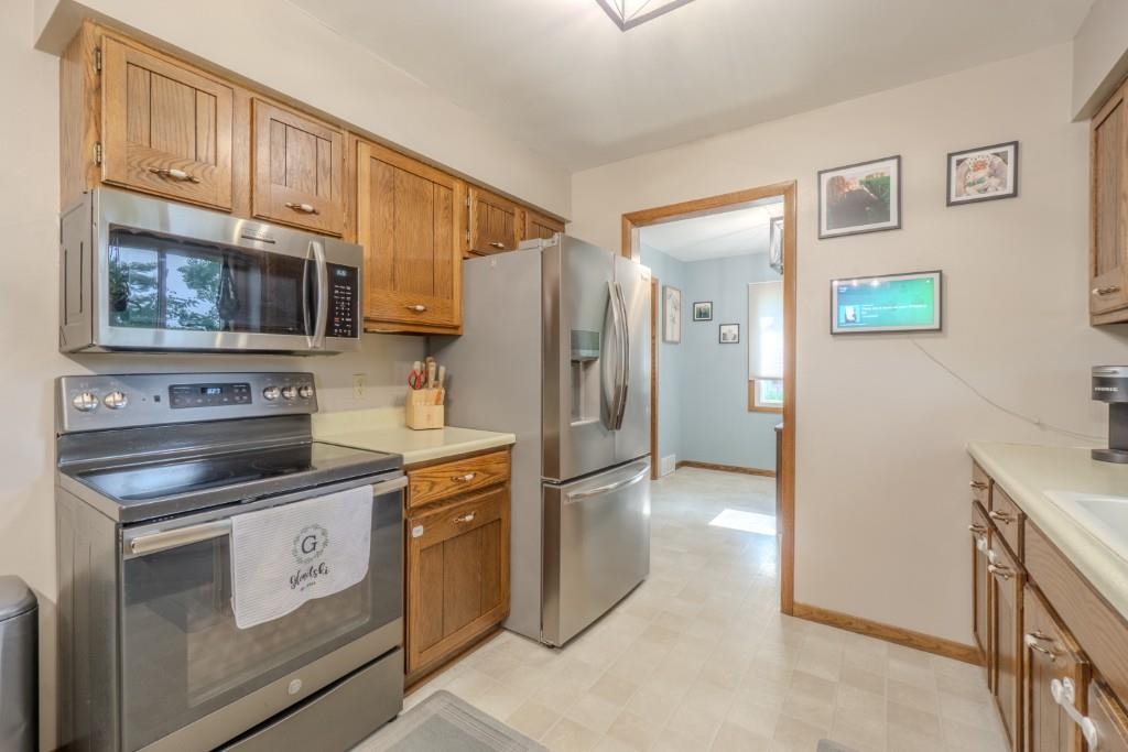 1311 GREENHILL DRIVE, Wausau, Wisconsin 54401, 4 Bedrooms Bedrooms, ,2 BathroomsBathrooms,Residential,For Sale,1311 GREENHILL DRIVE,22603427
