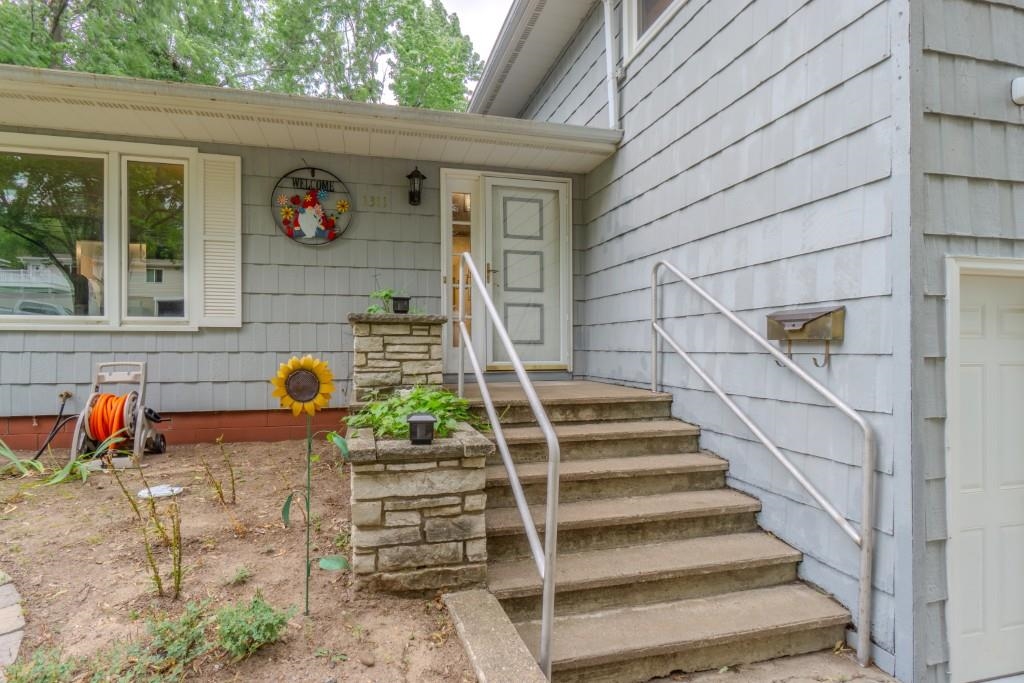 1311 GREENHILL DRIVE, Wausau, Wisconsin 54401, 4 Bedrooms Bedrooms, ,2 BathroomsBathrooms,Residential,For Sale,1311 GREENHILL DRIVE,22603427