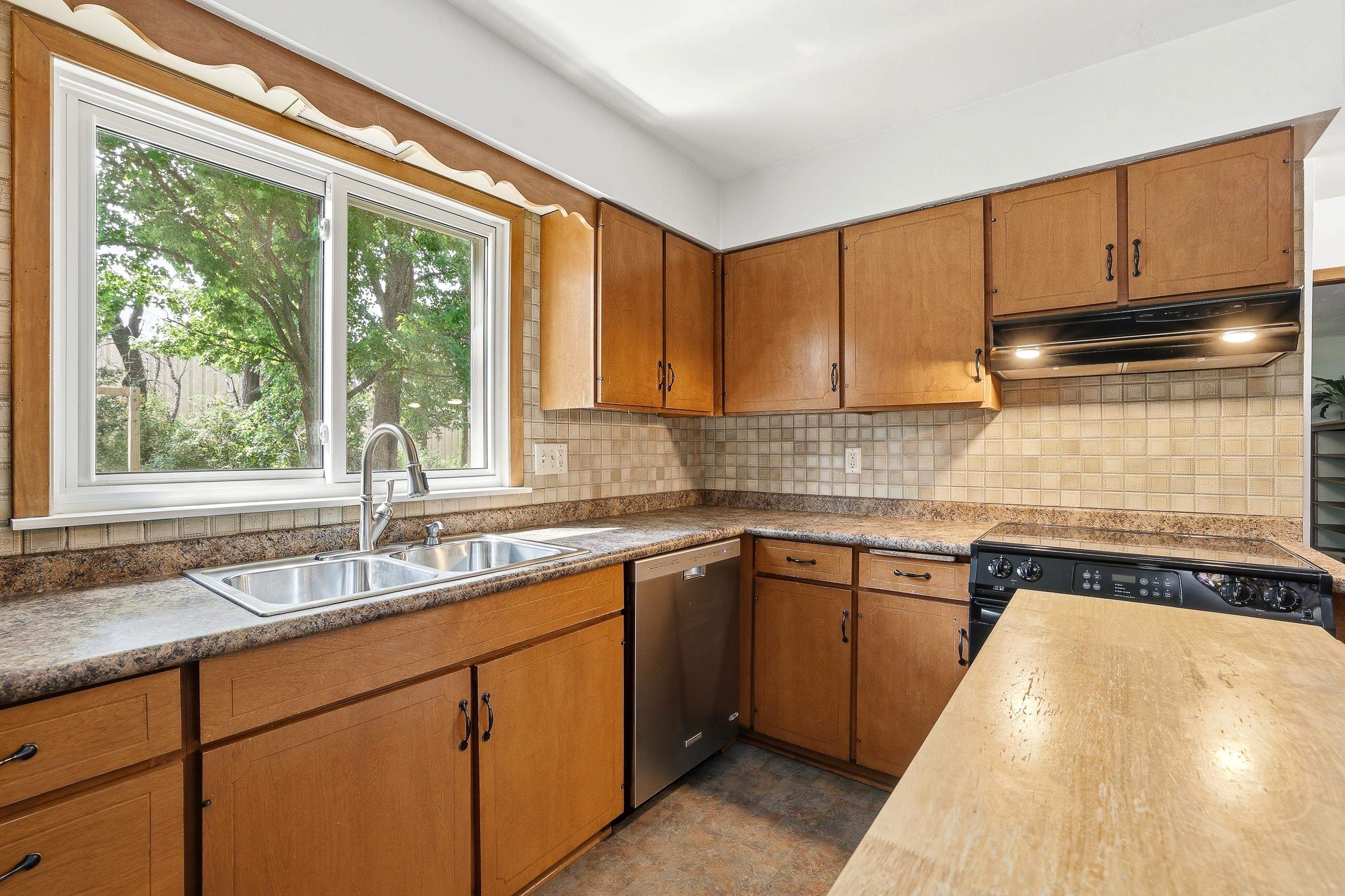 703 SUNSET AVENUE, Stevens Point, Wisconsin 54481, 3 Bedrooms Bedrooms, ,2 BathroomsBathrooms,Residential,For Sale,703 SUNSET AVENUE,22603434